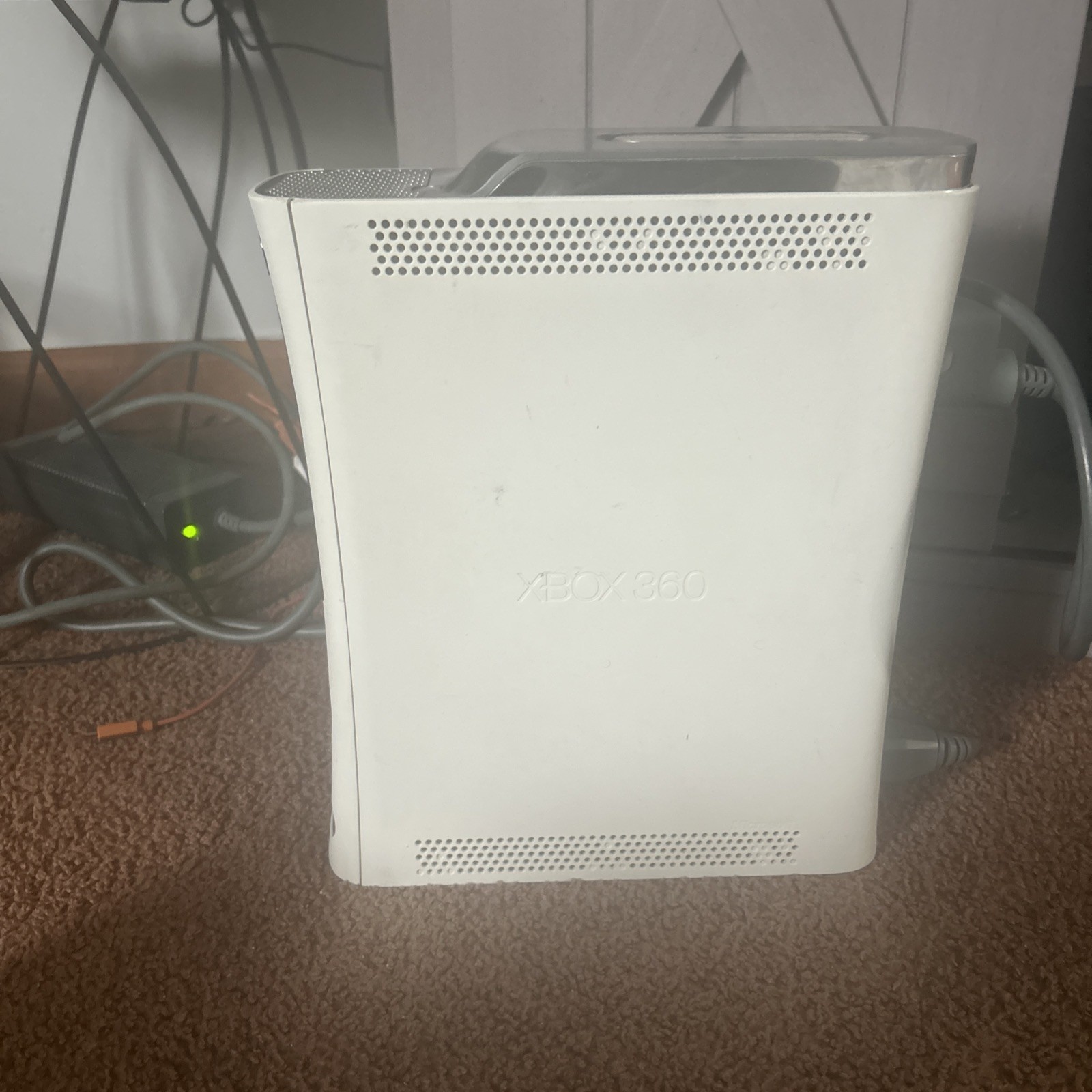 Tested / Working Xbox 360 Fat 20GB Console White: Controller, HDAV, Power Cable