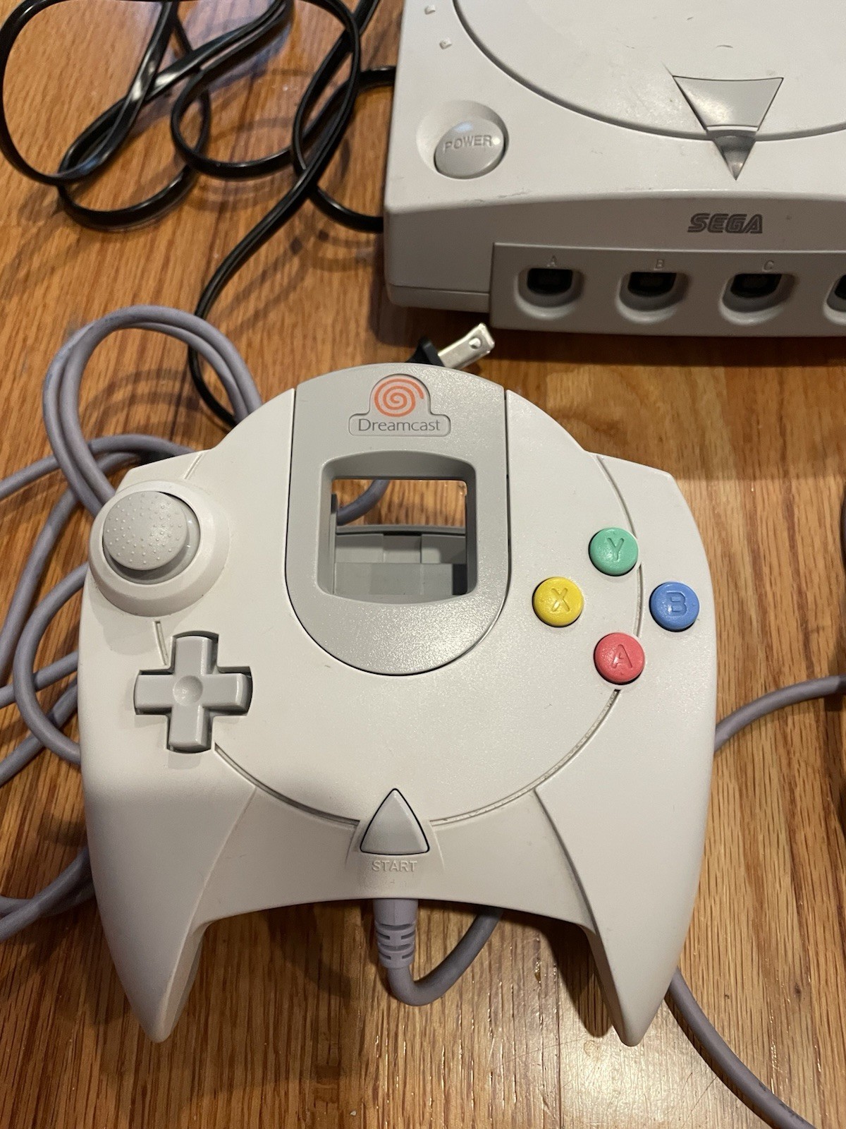 SEGA Dreamcast White Console NTSC-U/C Windows CE w/ 2 Controllers & Cables VMU