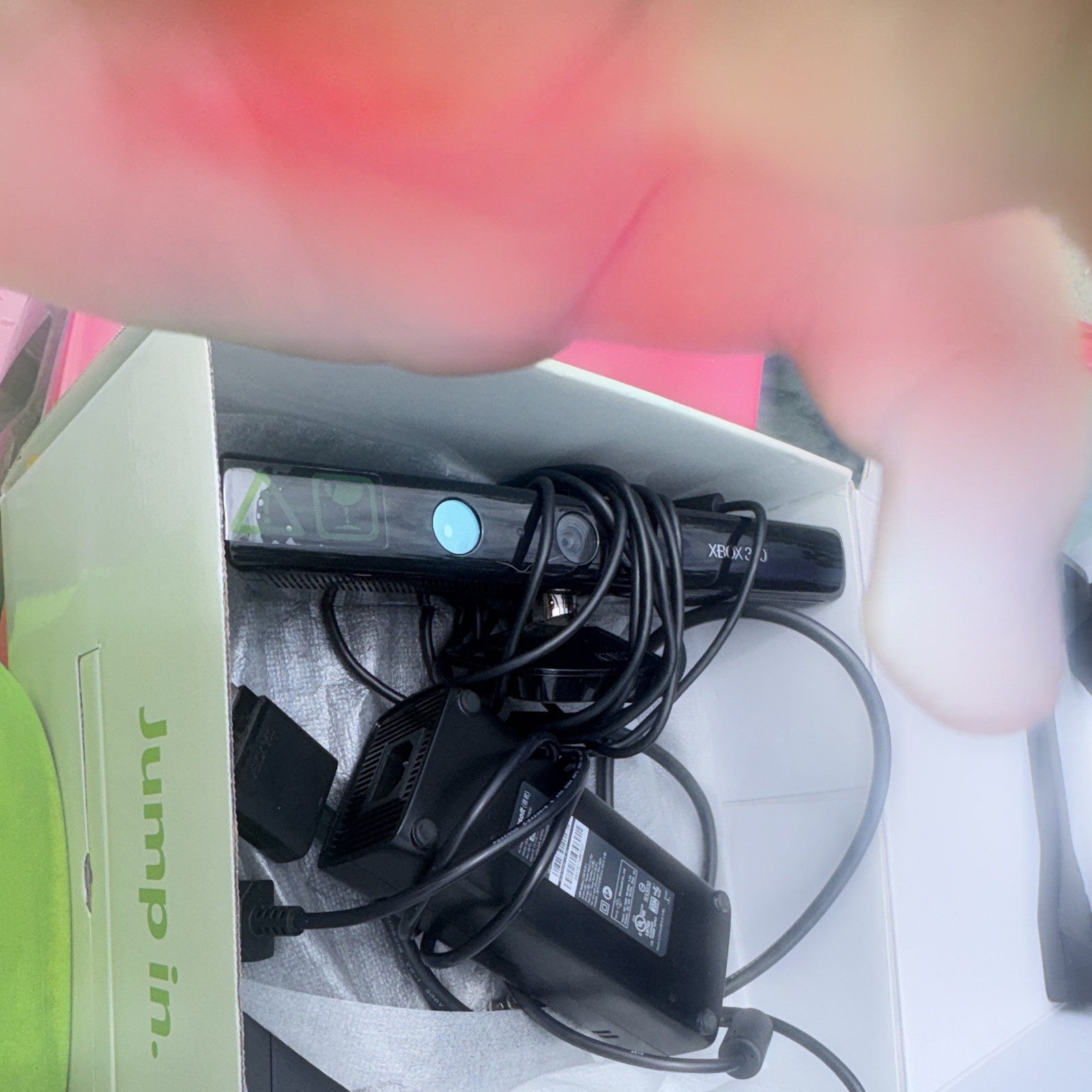 Microsoft Xbox 360 Home Console Black w/ Kinect Sensor Kinect Connectivity
