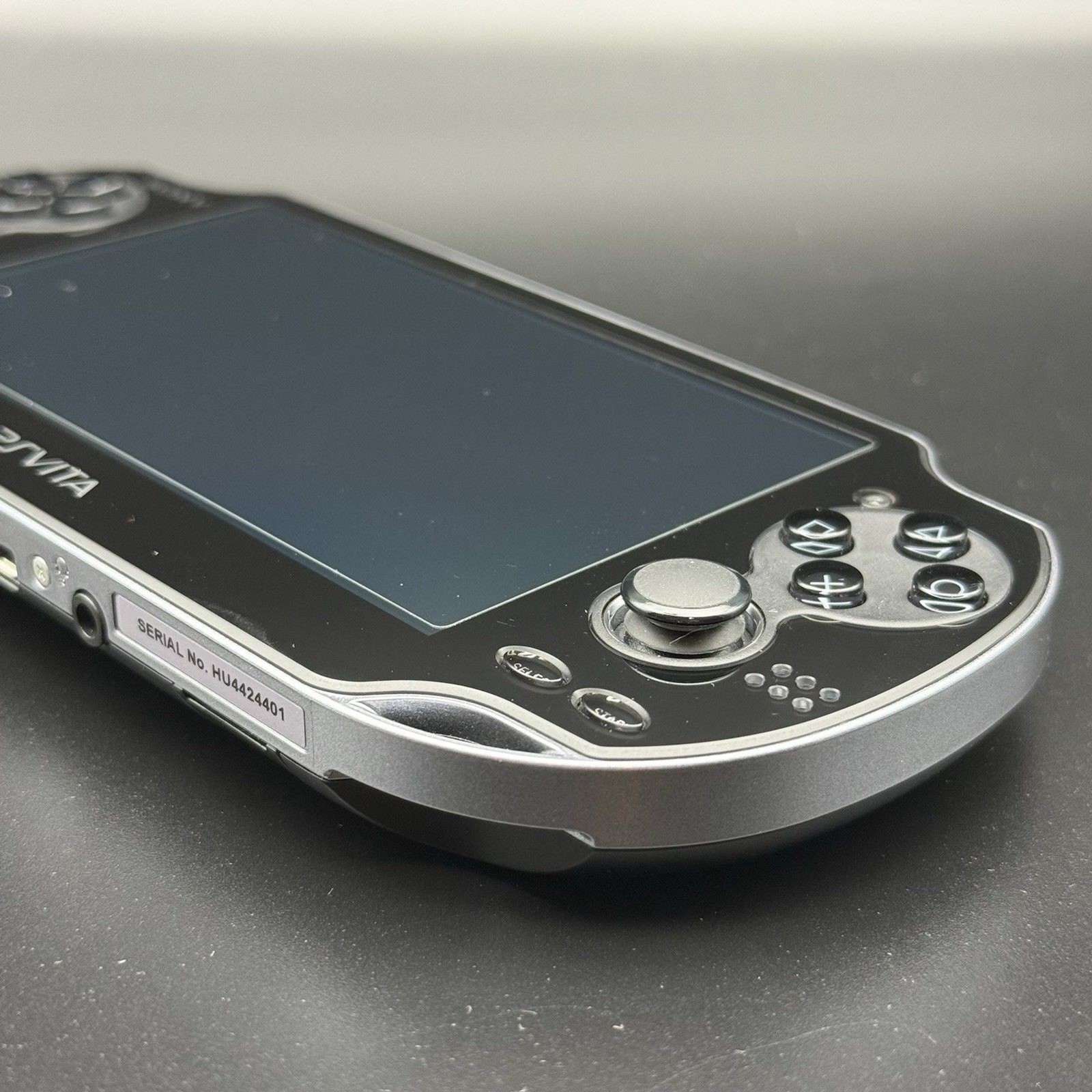 PS Vita PCH-1001 Bundle Console – Charger, RARE Vault Case & 3 Games! FAST SHIP!
