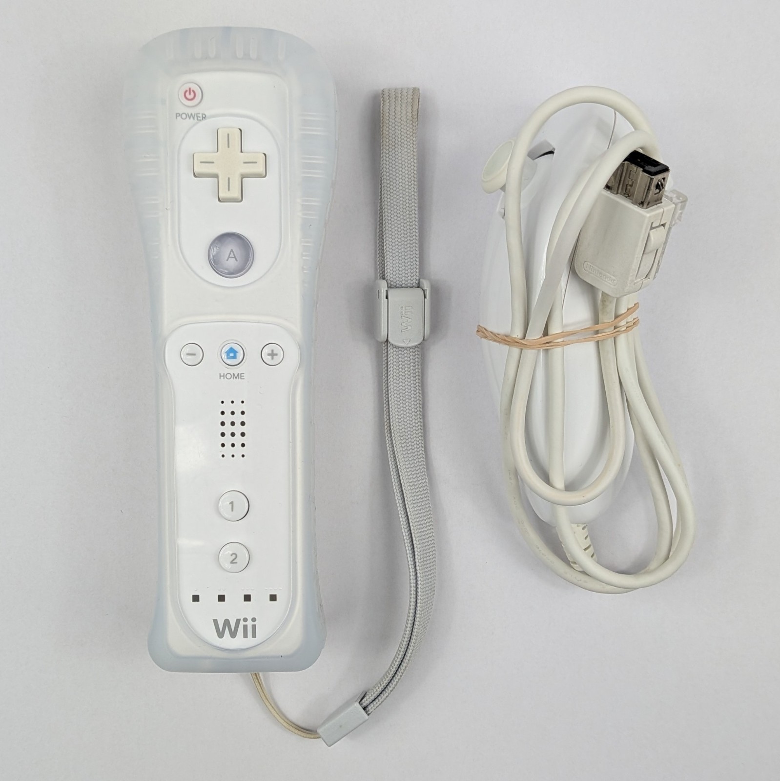 Nintendo Wii Console Bundle RVL-001 Plays Complete GameCube w/Cables Remote A