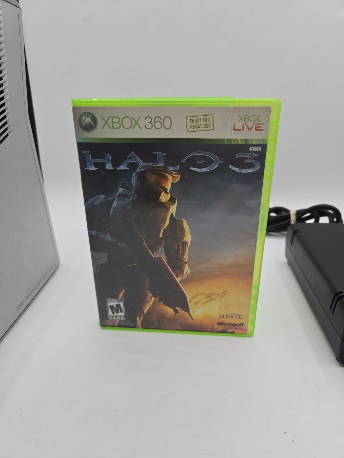 Halo Reach Limited Edition Xbox 360 Console and Matching Controller Bundle WORKS