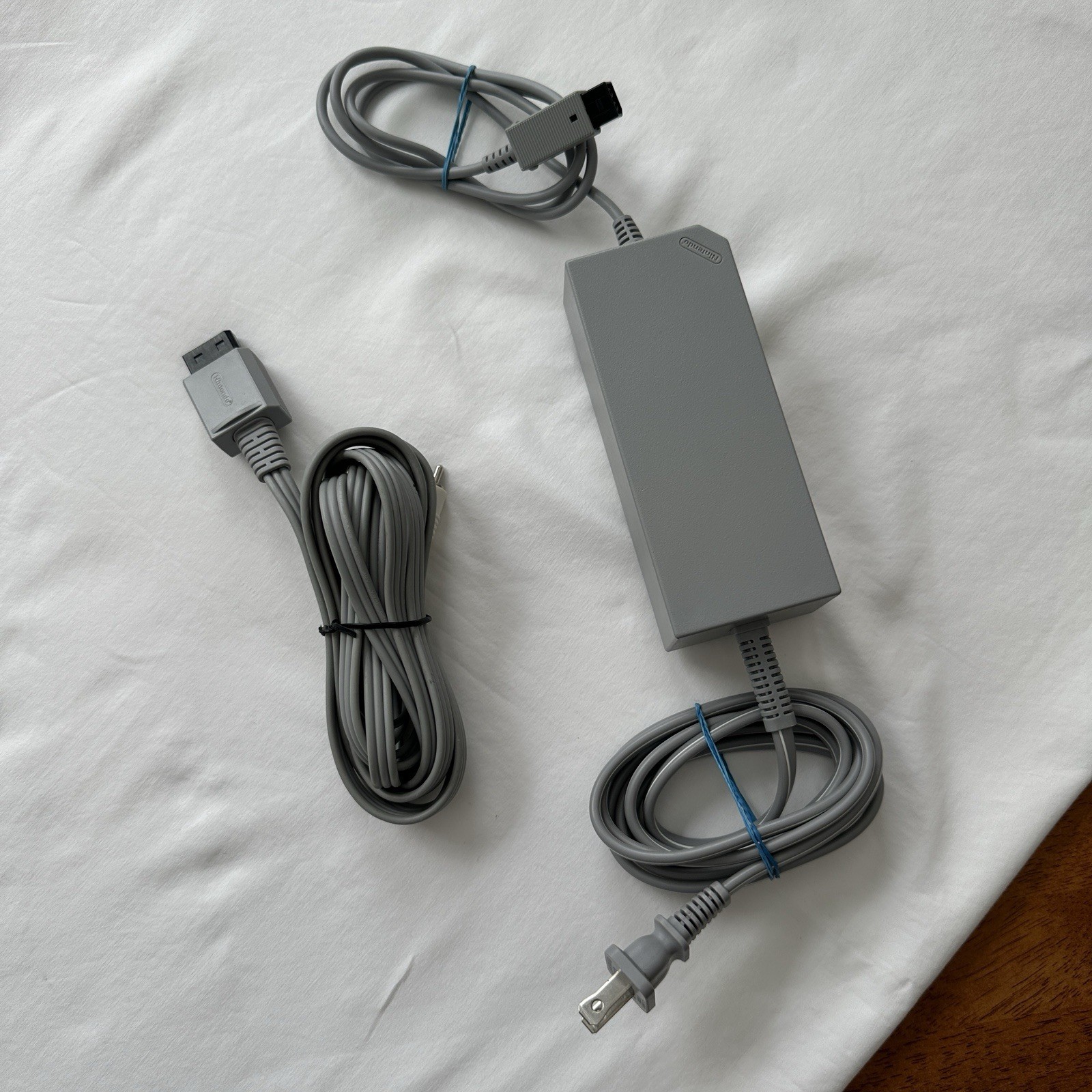 Nintendo Wii Clear Window With Accessories