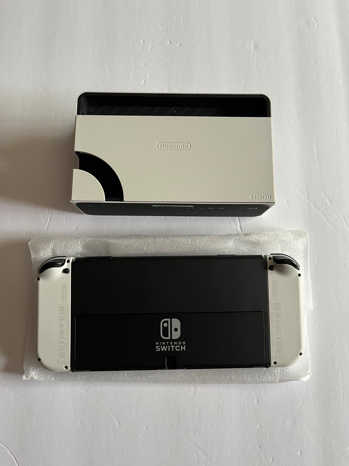 Nintendo Switch OLED White Bundle 128GB Pokémon Arceus & Brilliant Diamond Works