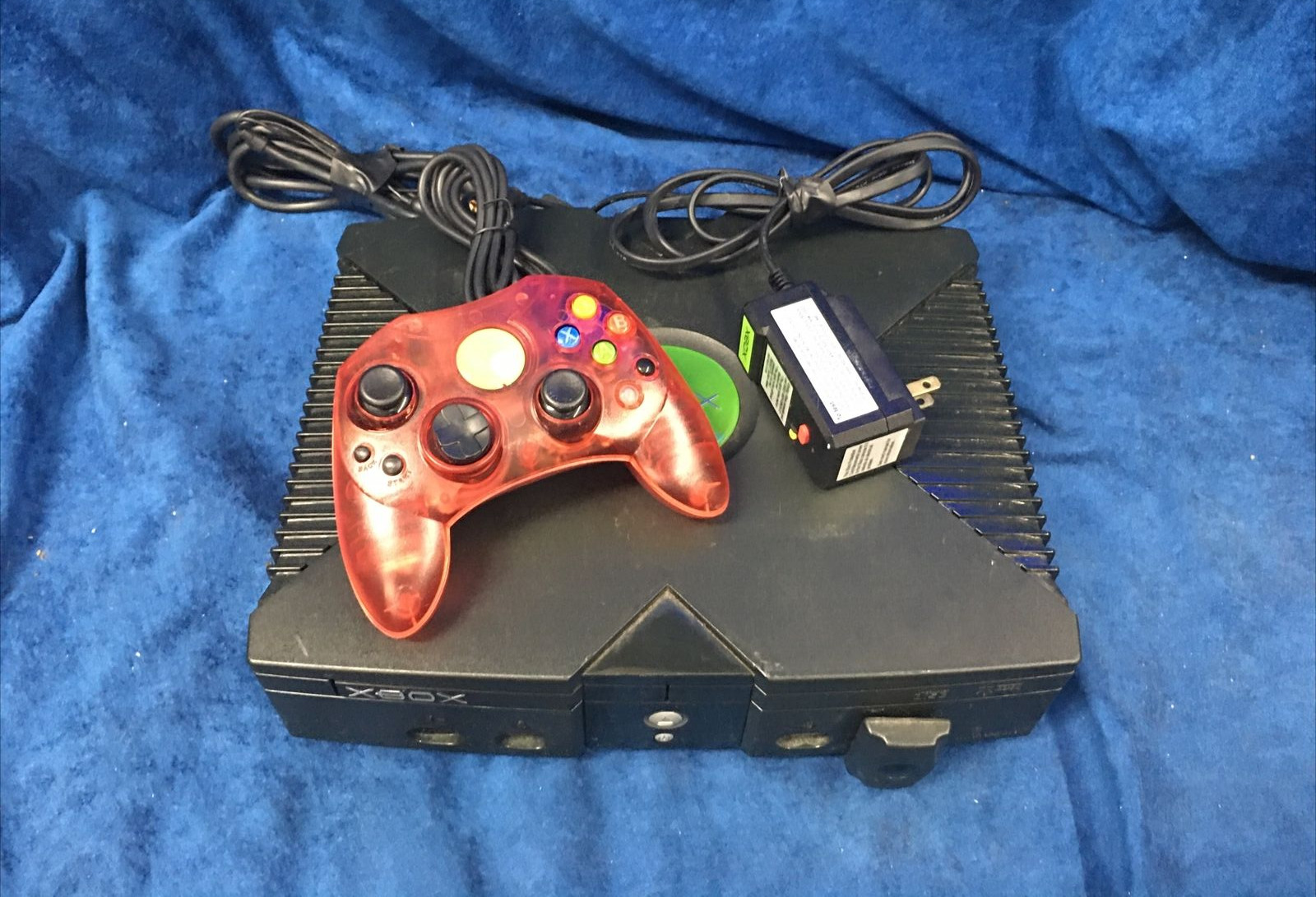 Microsoft Xbox C01713 Video Game Console W/ 1 CONTROLLER & NHL HITZ 2002 DISC