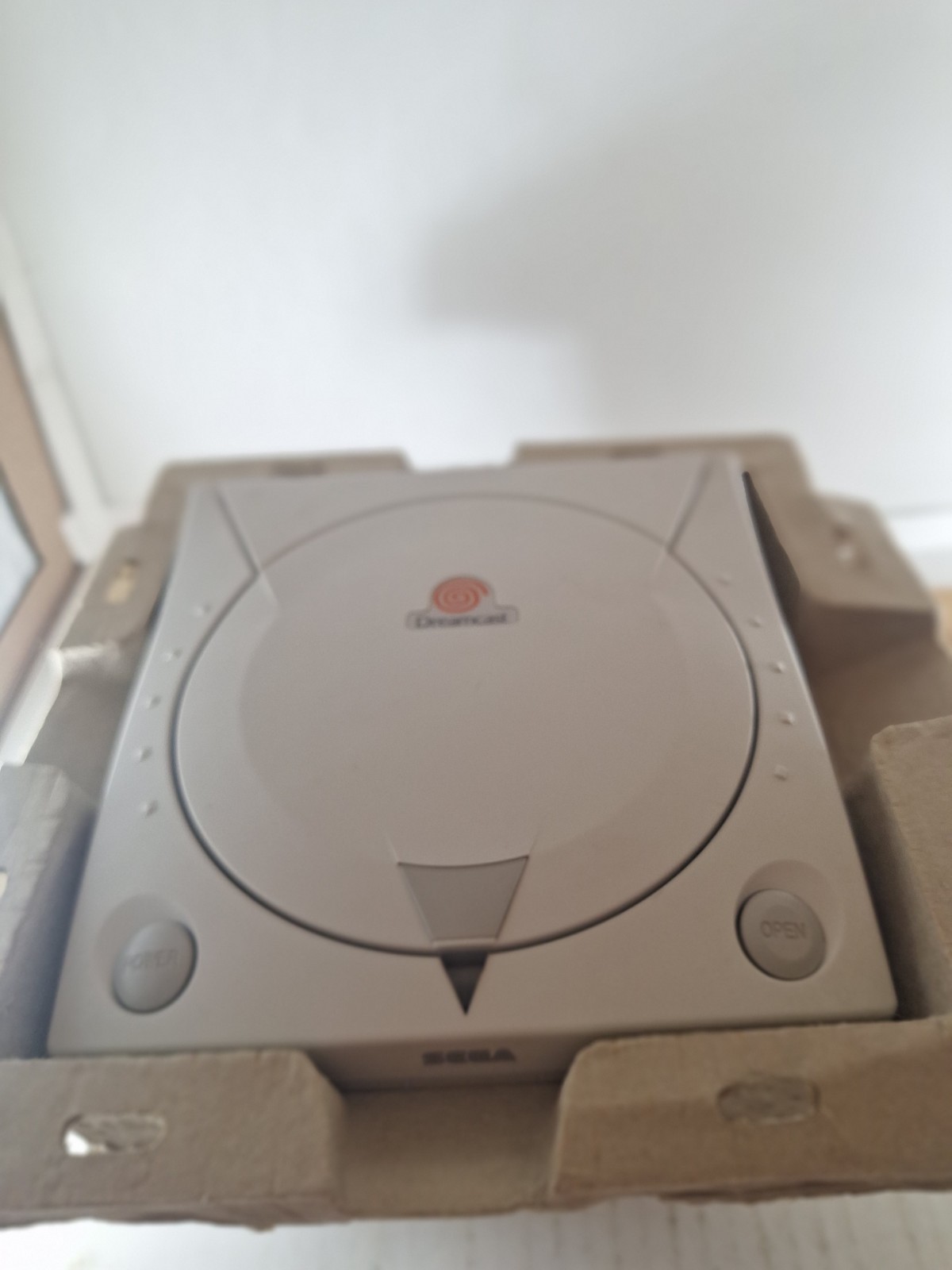 SEGA Dreamcast Launch Edition Home Console – White In Box