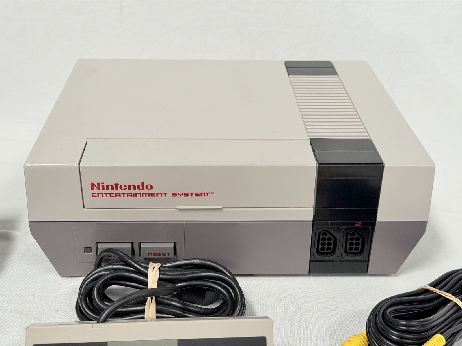 Nintendo Entertainment System NES Console – Complete OEM – Tested & Working