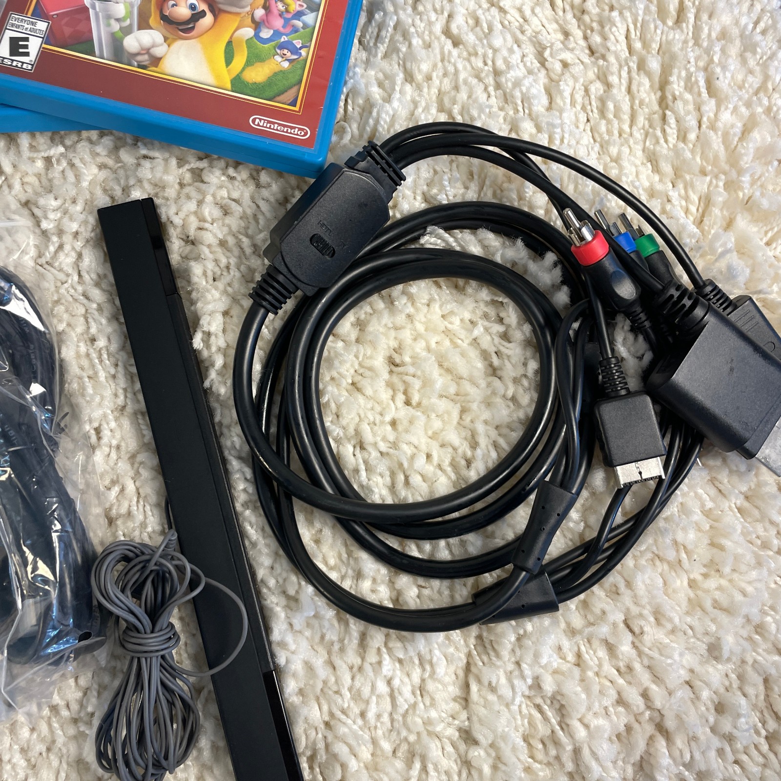 Nintendo Wii U 32GB Deluxe Black WUP-101(02) Console Bundle 3 Games Read