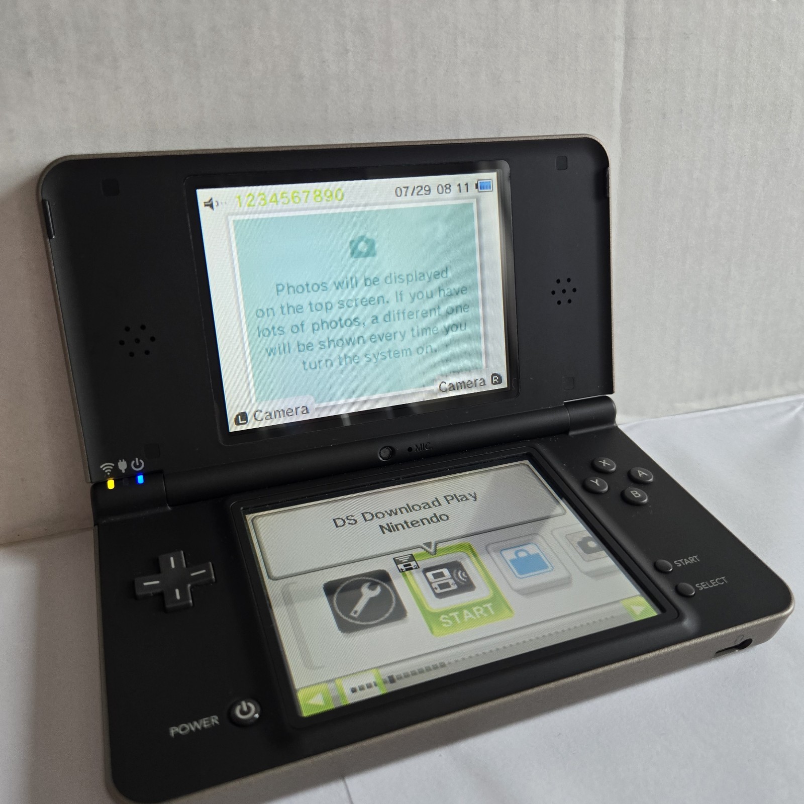 Nintendo DSi XL Bronze/Black Handheld Console Wi-Fi UTL-001 NTSC-U/C