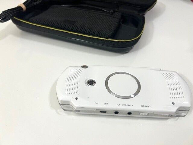 X6 SOILD WHITE TFT 4.3 Inches WITH Screen Portable Handheld Video Gaming Console