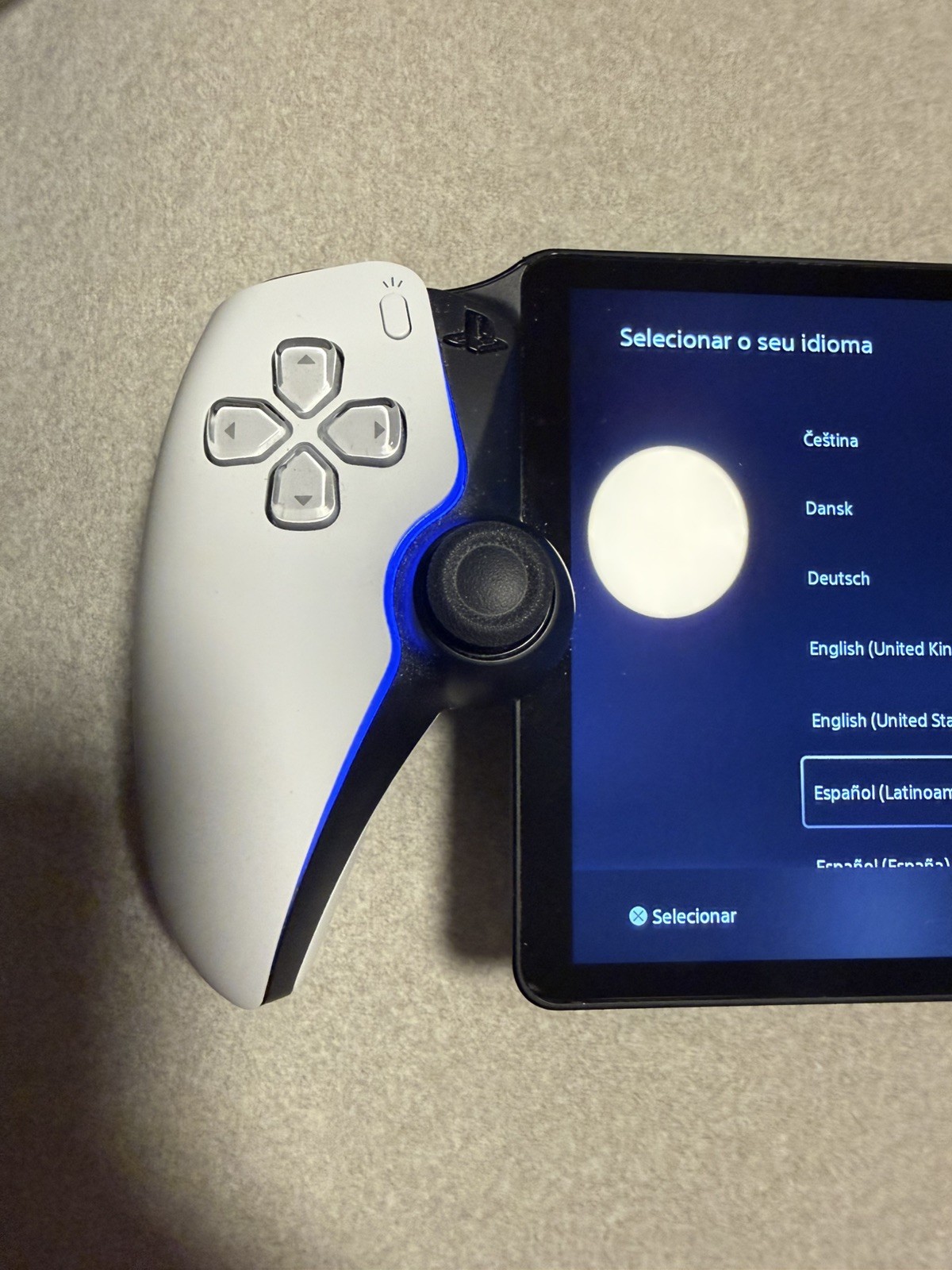 Sony PlayStation Portal PS5 Remote Play Wireless Handheld 1080p white CFI-Y1001