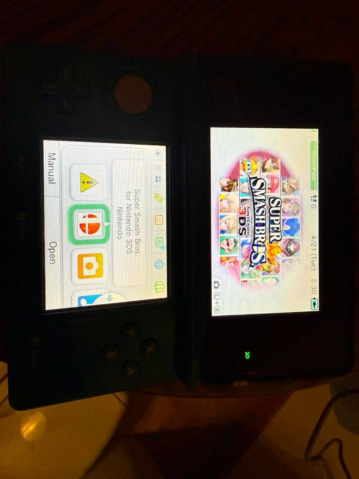 Nintendo 3DS Green Teal Handheld Console w/ Stylus Super Smash Bros 2GB SD