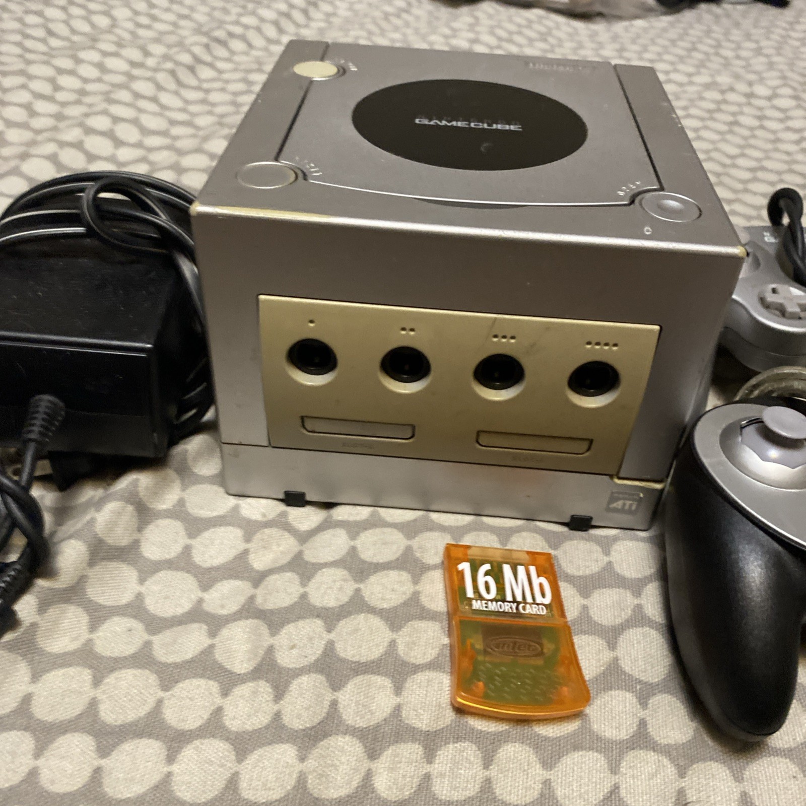 Platinum GameCube Works With Two Controllers Original Cords Tested Read