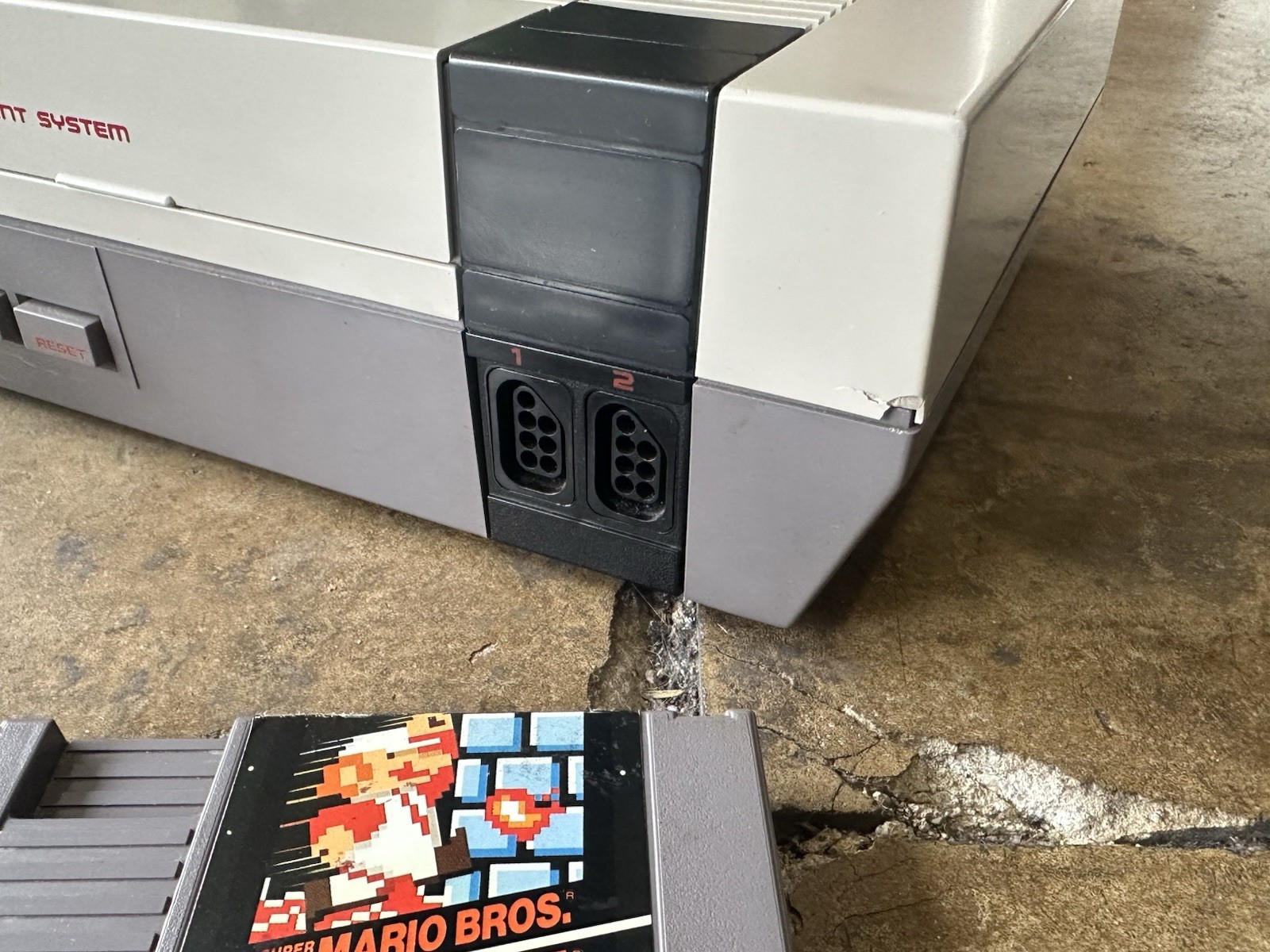 Nintendo NES Console Bundle With Manual Control Deck Super Mario Bros Duck Hunt