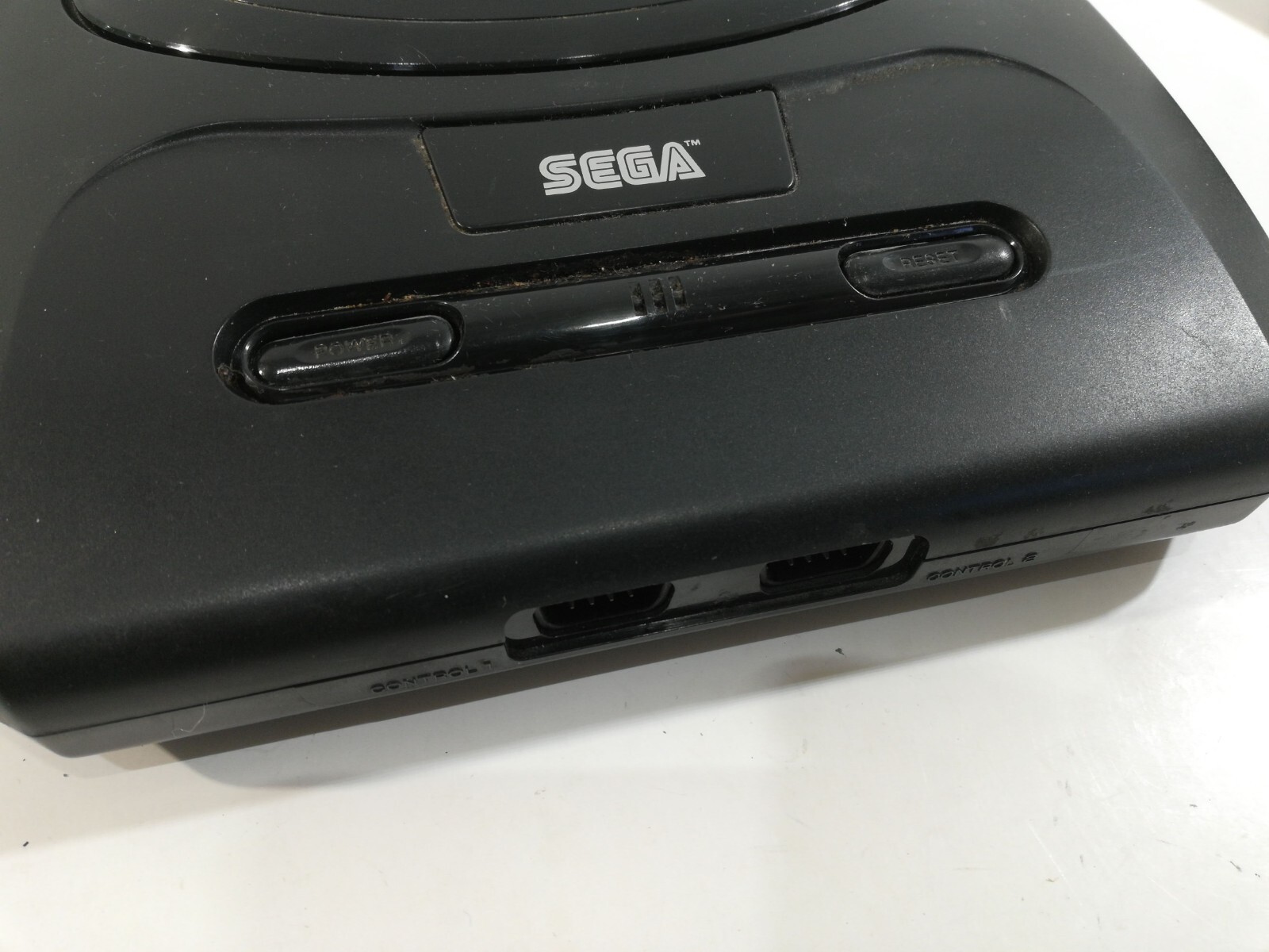 Sega Genesis II w/ two controllers and power supply (read description)