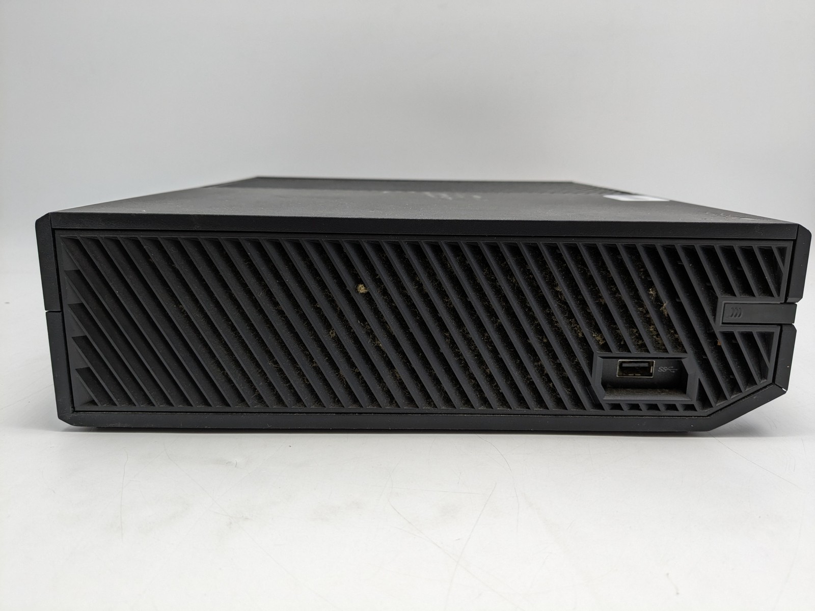 Microsoft Xbox One 500GB Console (1540) W/ Power Cord, Controller & NFS Game