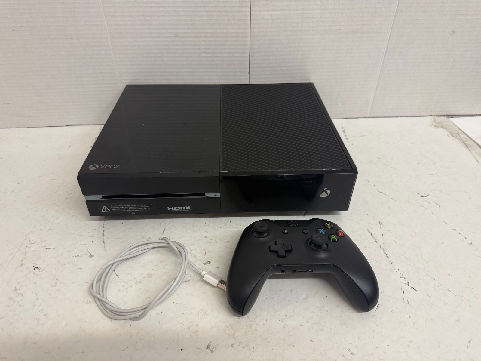 Microsoft Xbox One 500GB Console + Controller Only – Sync Button Broken – #XB3