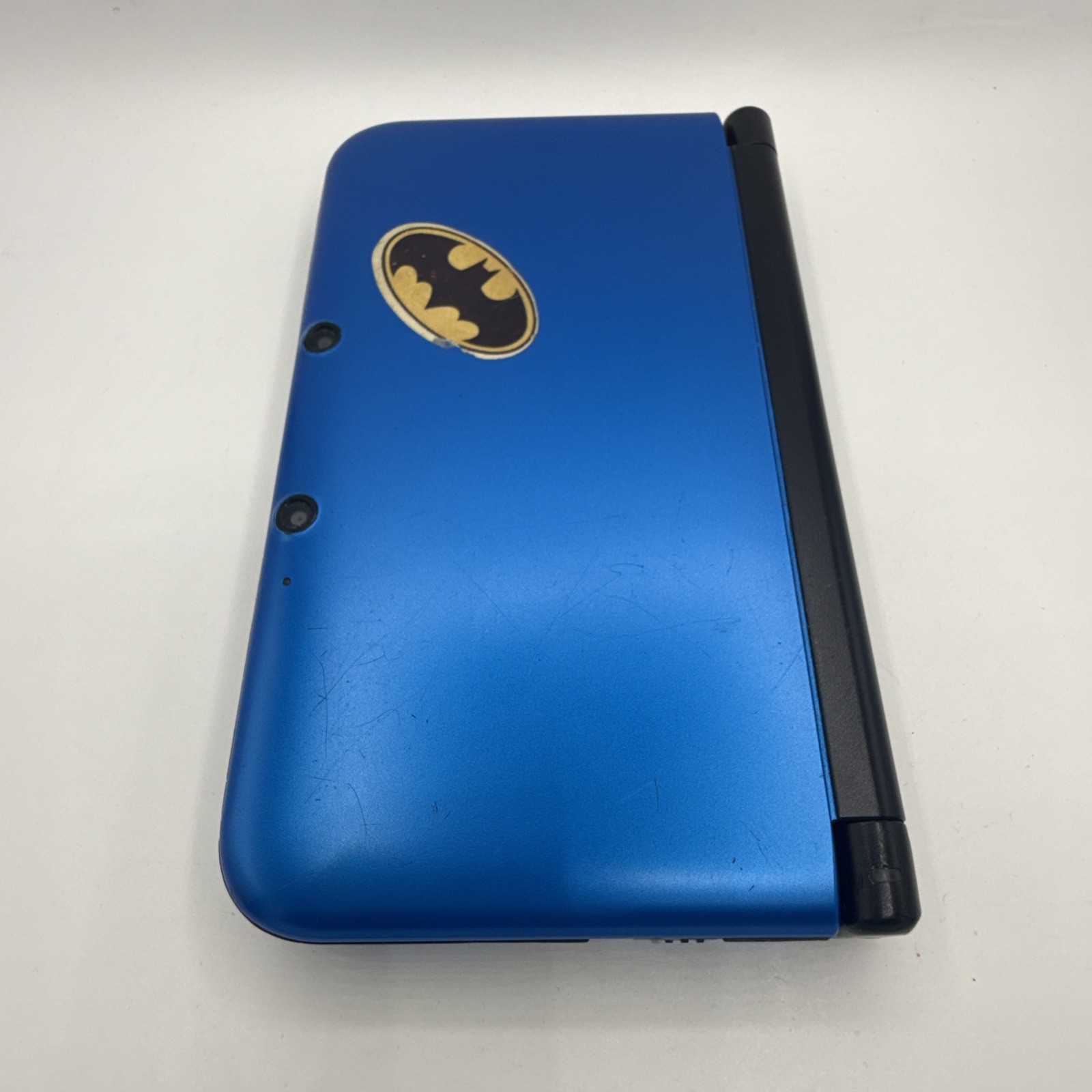 Nintendo 3DS XL Blue Console Bundle: Case, Charger, 4GB SD Card, Stylus, 2 Games
