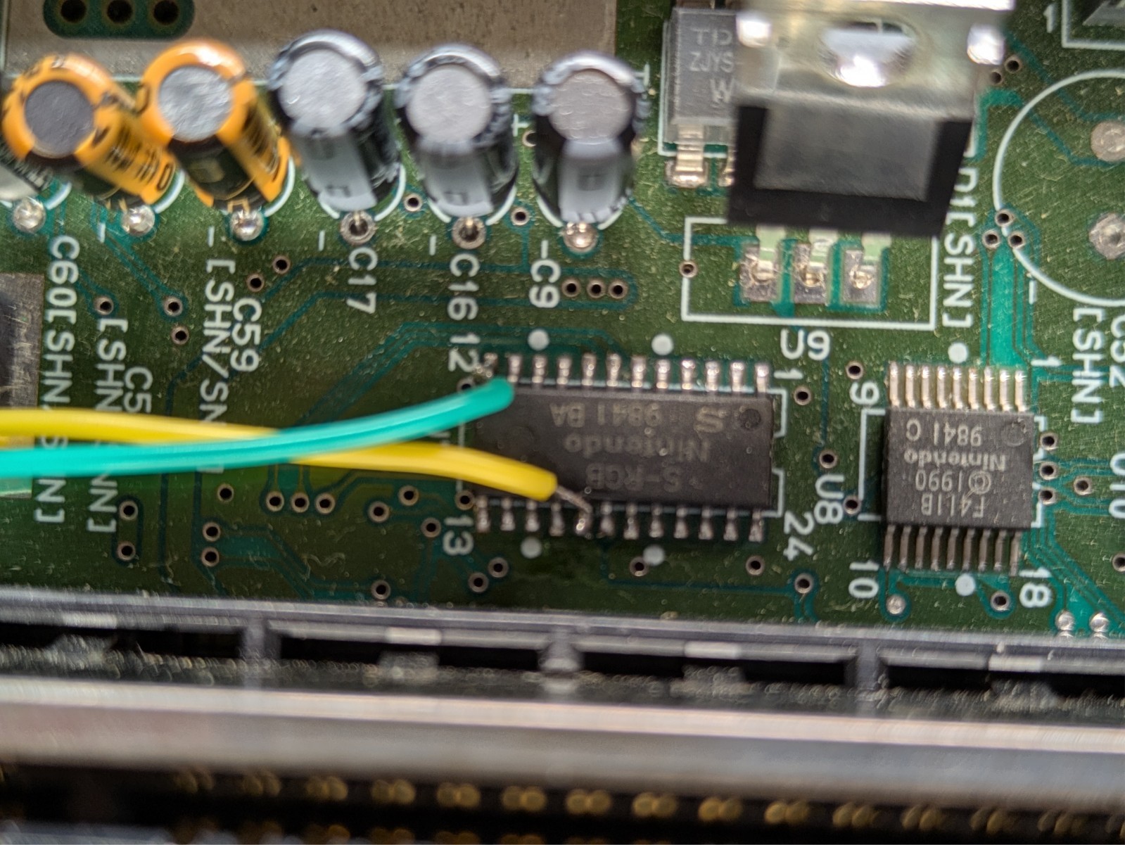SNES JR – RGB bypass, S-Video, New caps, Regulator, C11 Cap, LED. Great Shape!