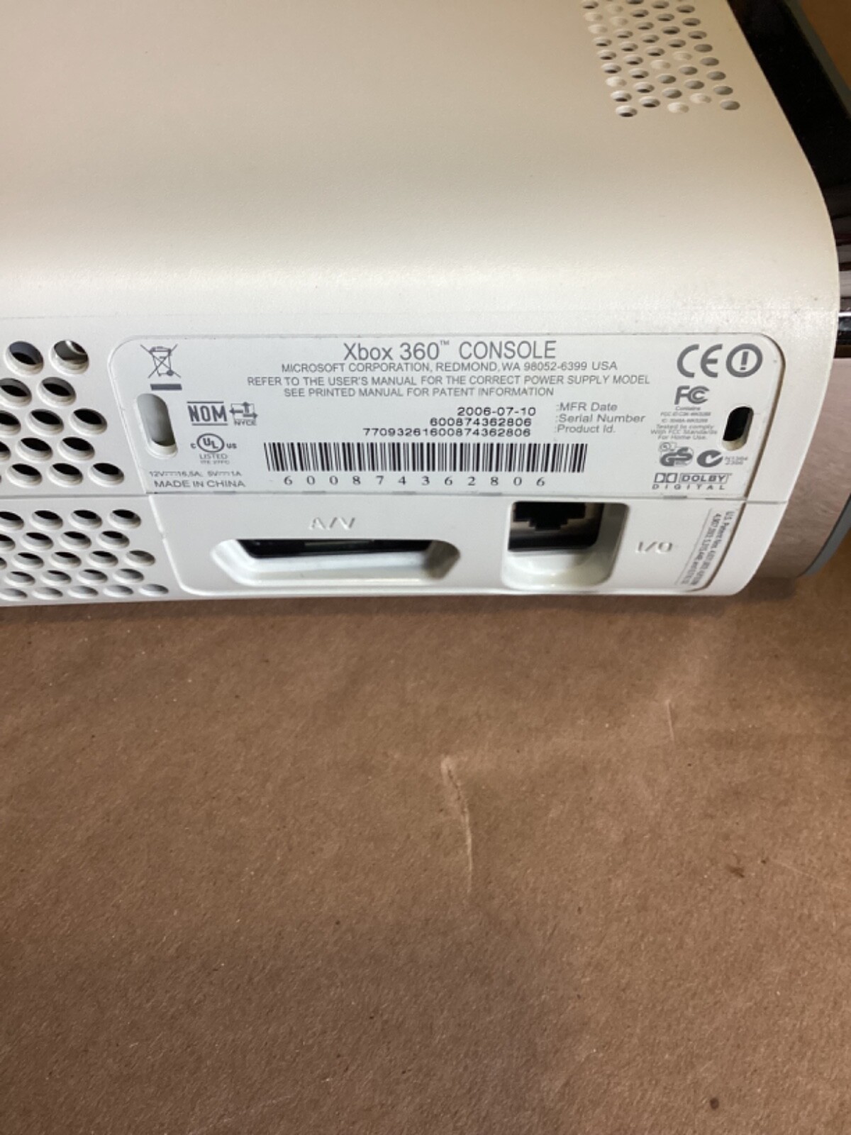 Microsoft XBox 360 Pro 4GB White Video Game Console Gaming System 360P Kids Room