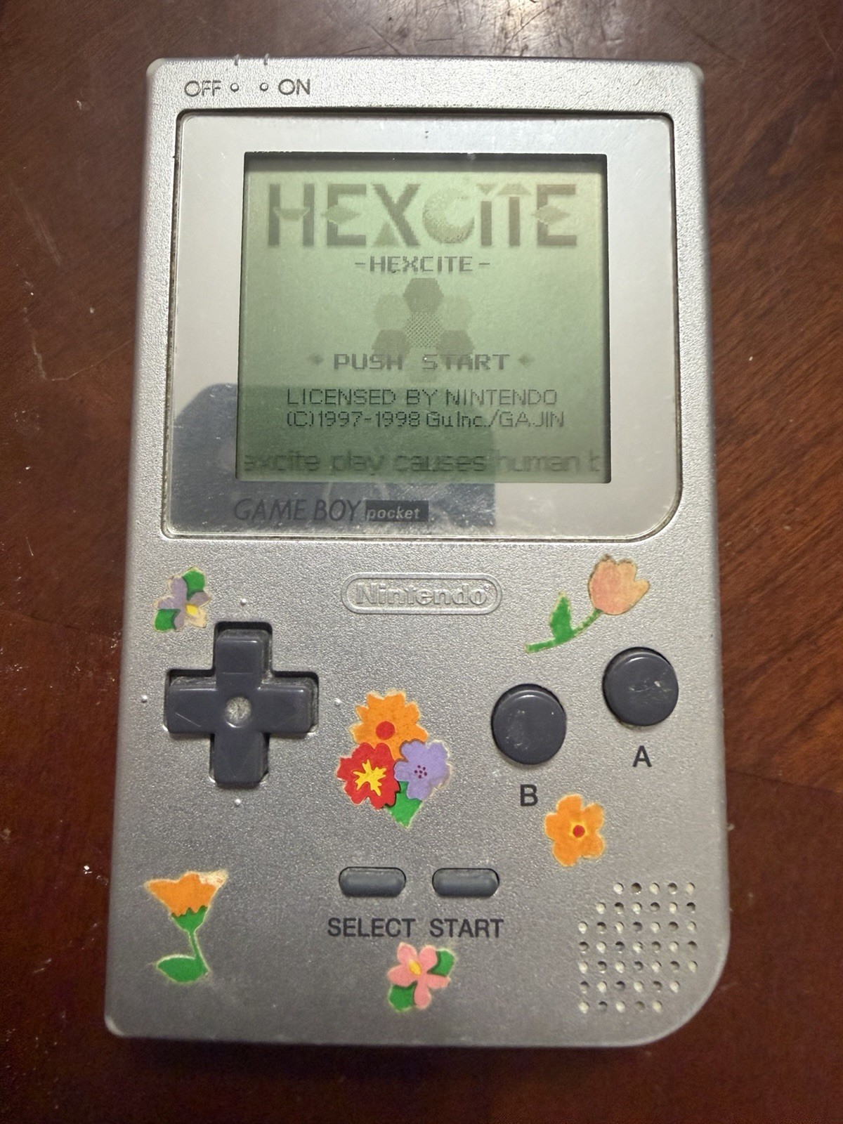 Nintendo Game Boy Pocket Silver MGB-001 Fully Tested Working + Hexcite Game