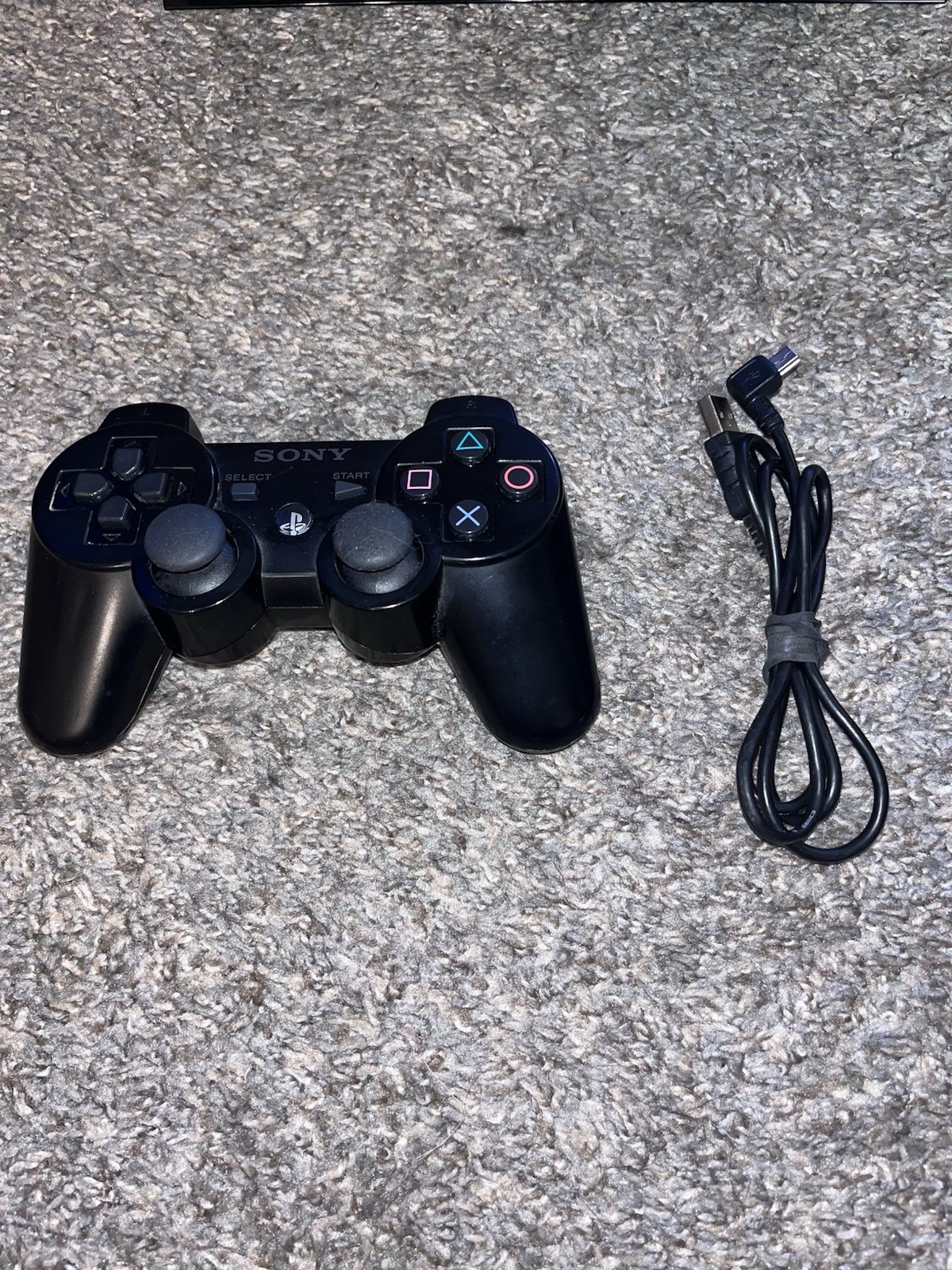 Sony PlayStation 3 PS3 Fat Model CECHH01 40GB Console Bundle w/One Controller