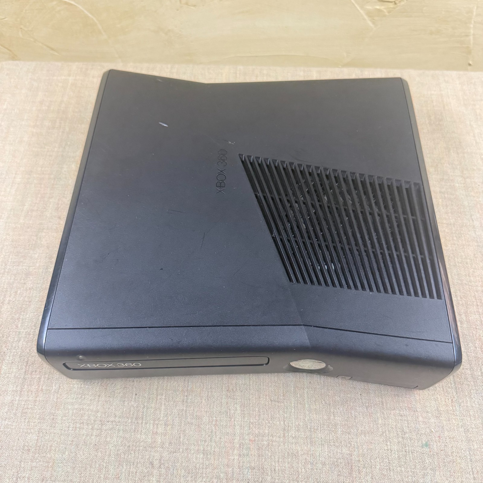 Xbox 360 Kinect Bundle – 320GB HDD Upgrade – Sensor, Controller, Boxed