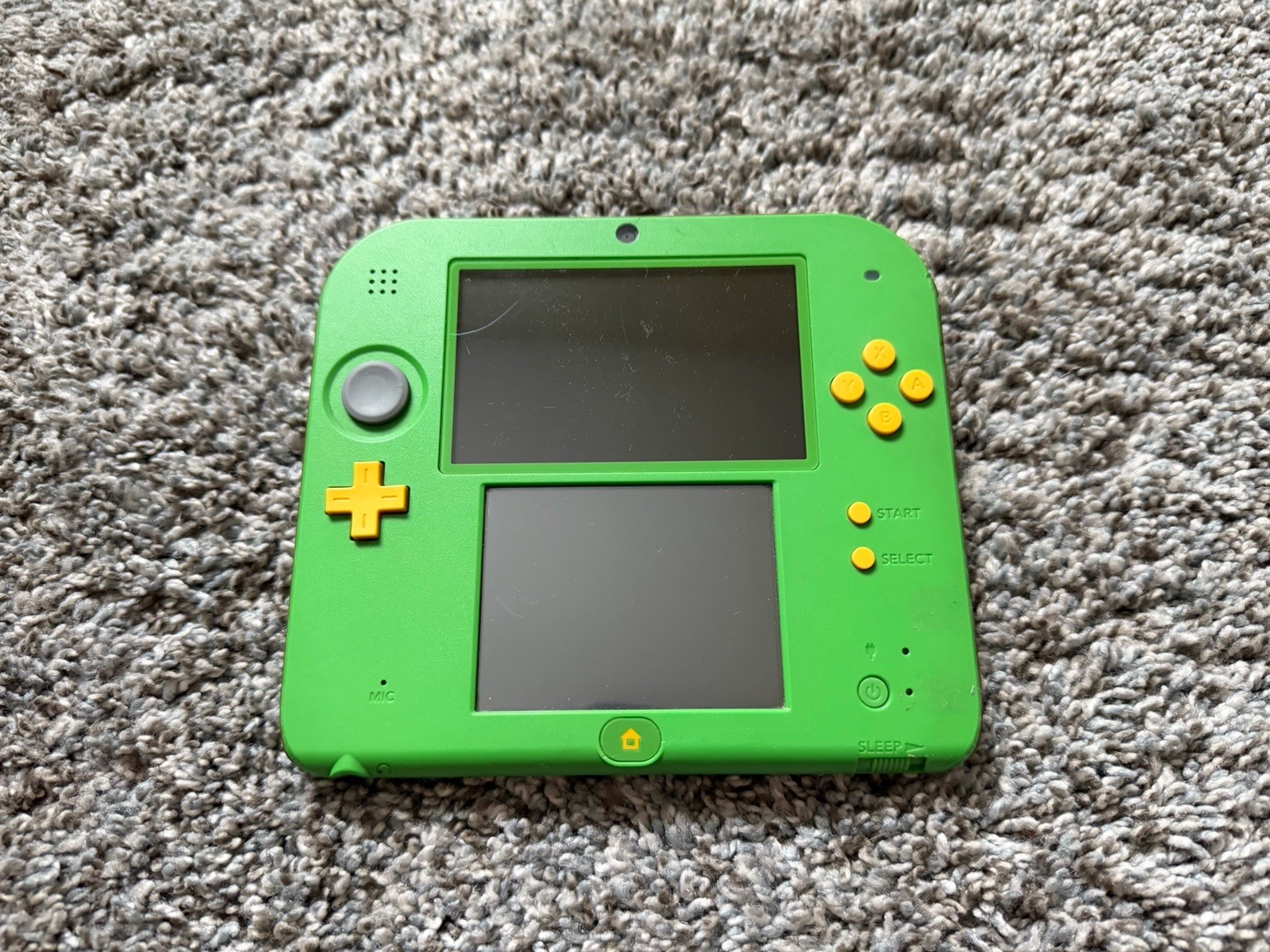 Nintendo 2DS Link the Legend of Zelda Ocarina of Time Edition Console
