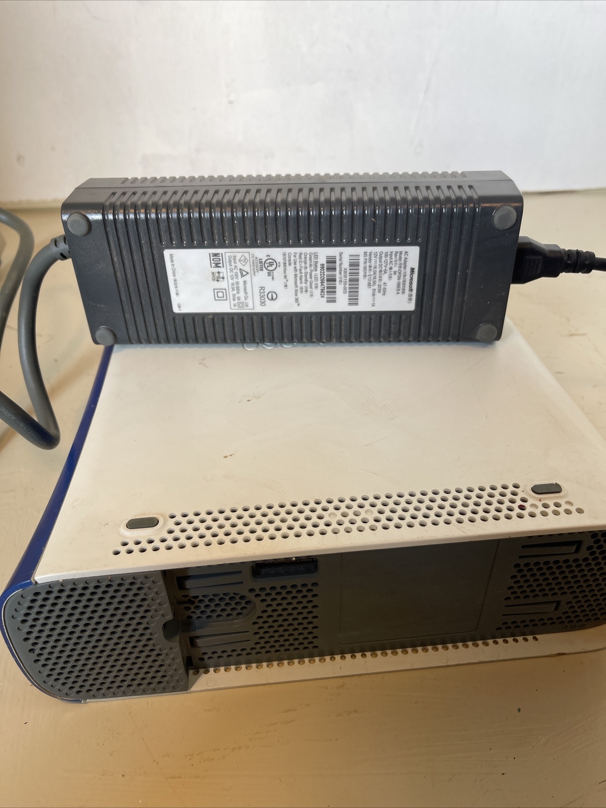 Xbox 360 White Microsoft official Console Untested Parts