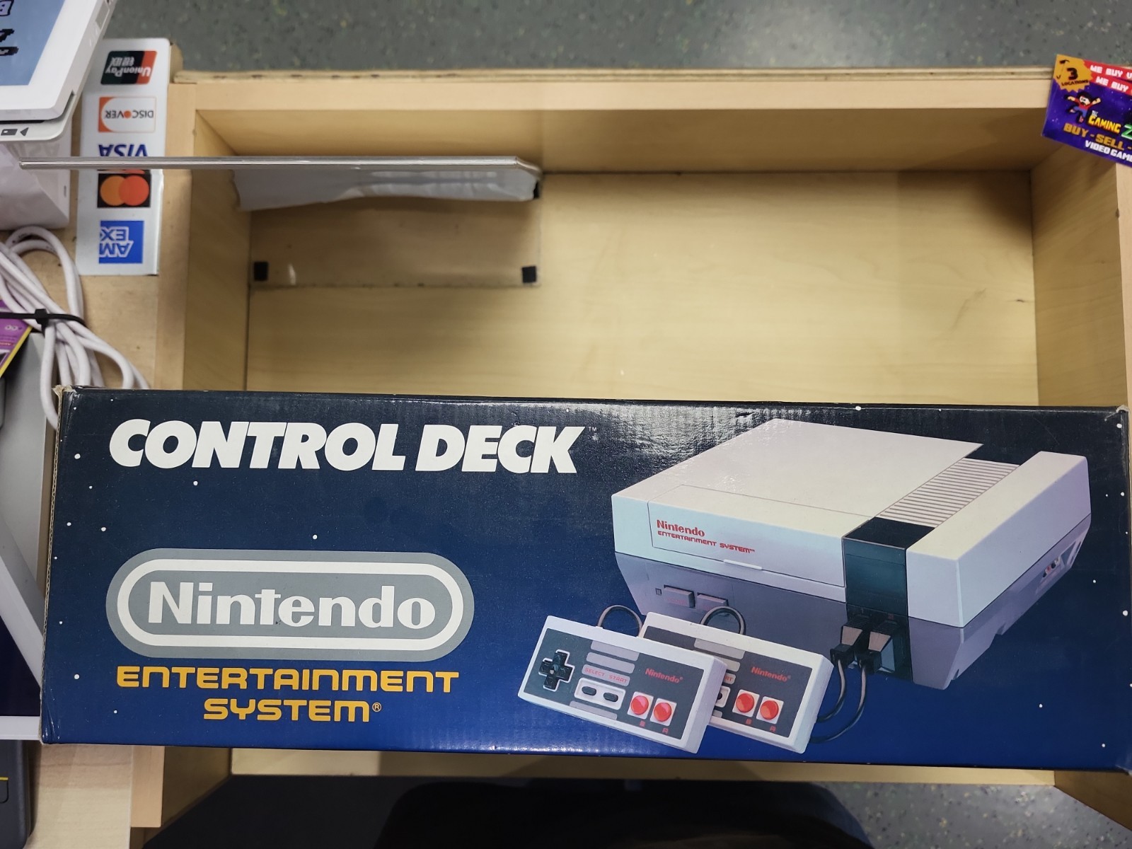 Nintendo NES Control Deck COMPLETE System In Box CIB