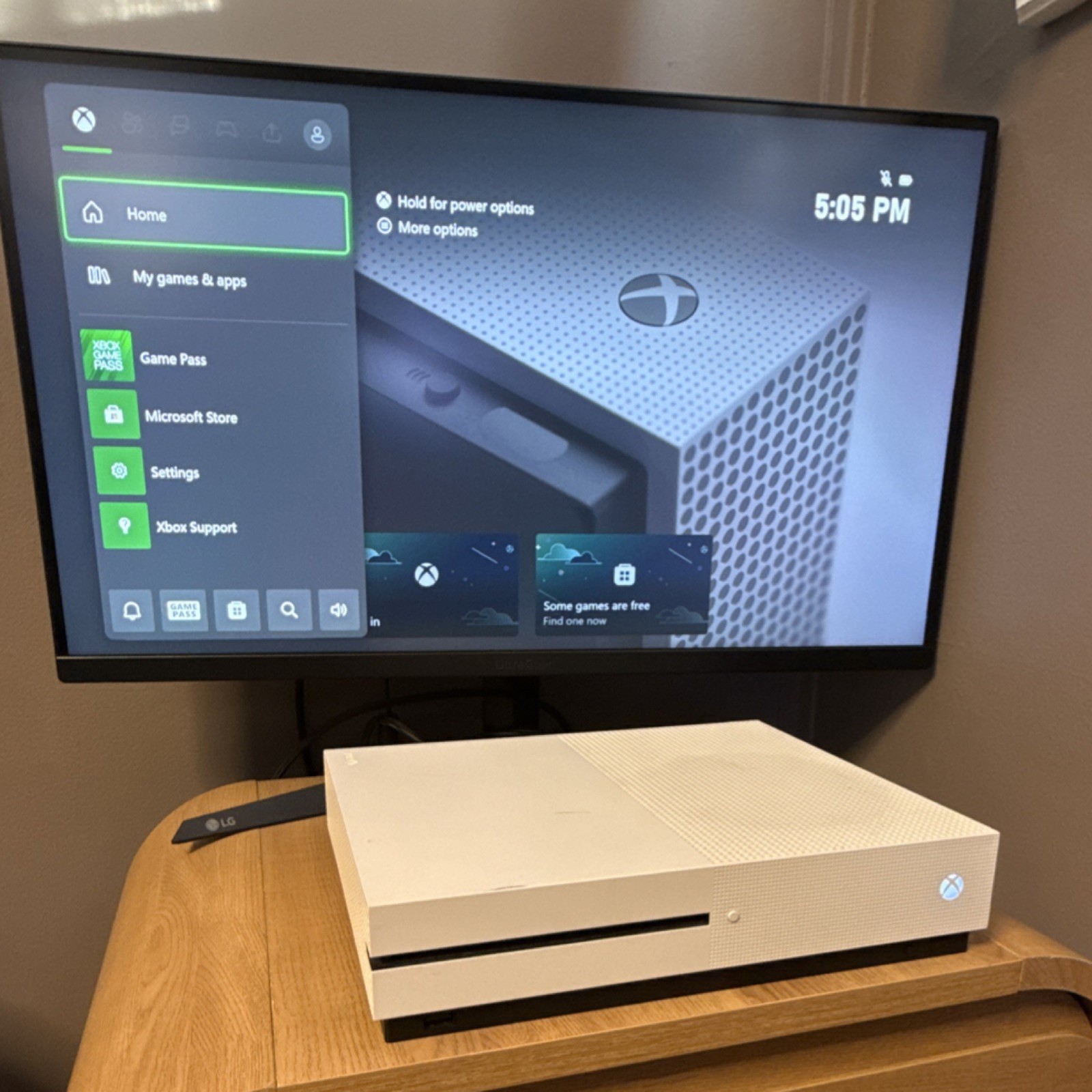 Microsoft Xbox One S 1TB White Console Wi-Fi Blu-Ray HDMI Ethernet USB