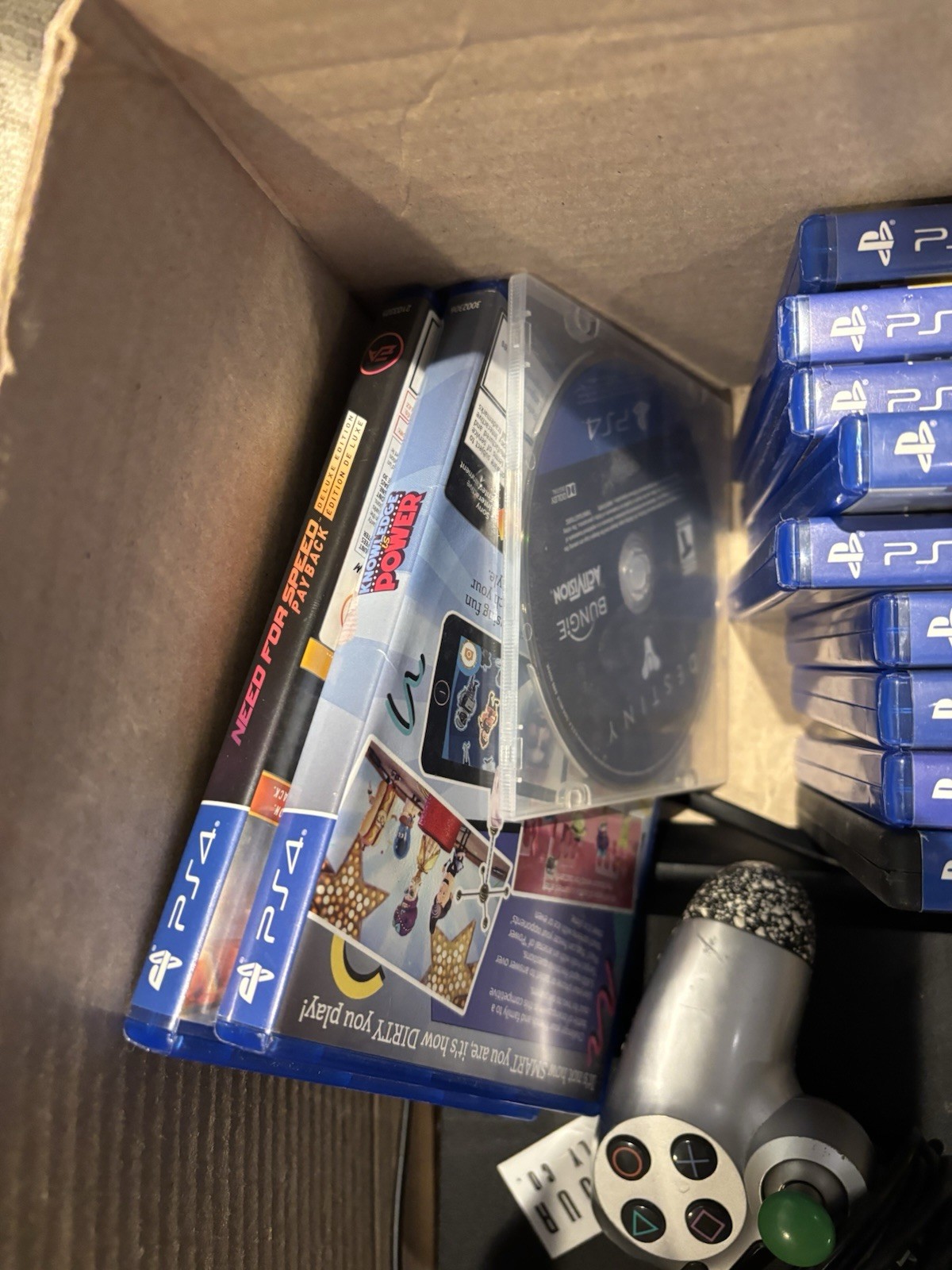 Sony PS4 PlayStation 4 Slim 1TB Console, 12 Games 1 Controller + Bundle Tested