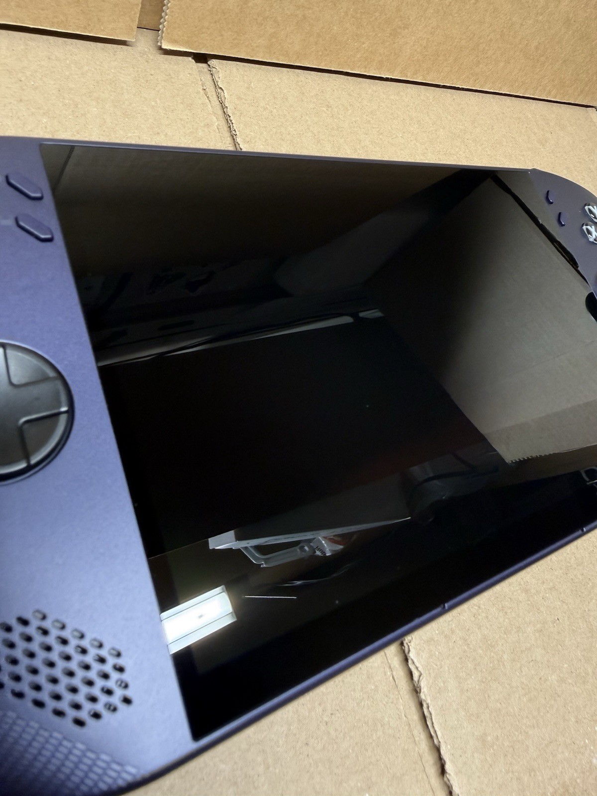 Lenovo Legion Go S Ryzen Z1 Extreme, 32GB RAM, 1TB SSD, SteamOS, Sling Case WP
