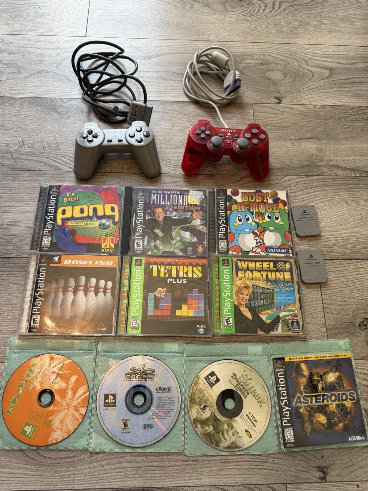 PlayStation 1 2 Original Controllers 10 Games And 2 Memory Cards Great Condition