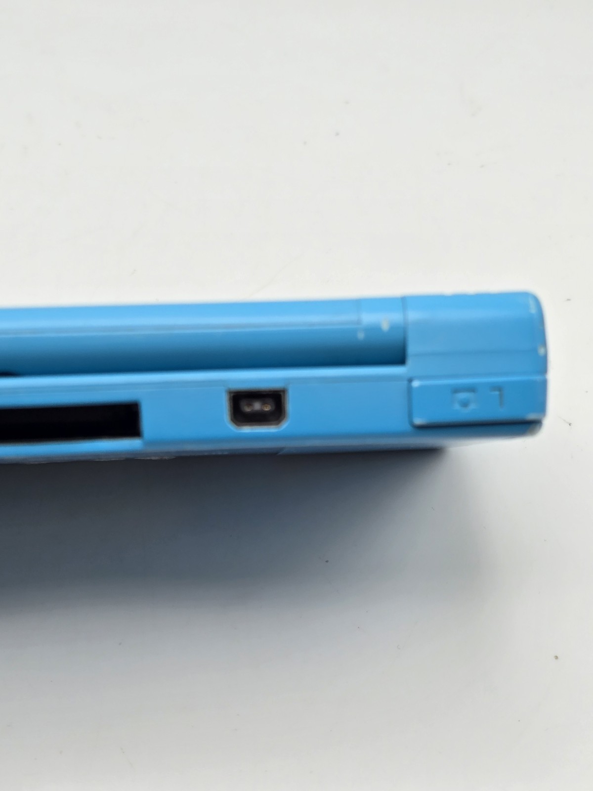 Nintendo DSi DSi Handheld Game Console TWL-001 Aqua Blue
