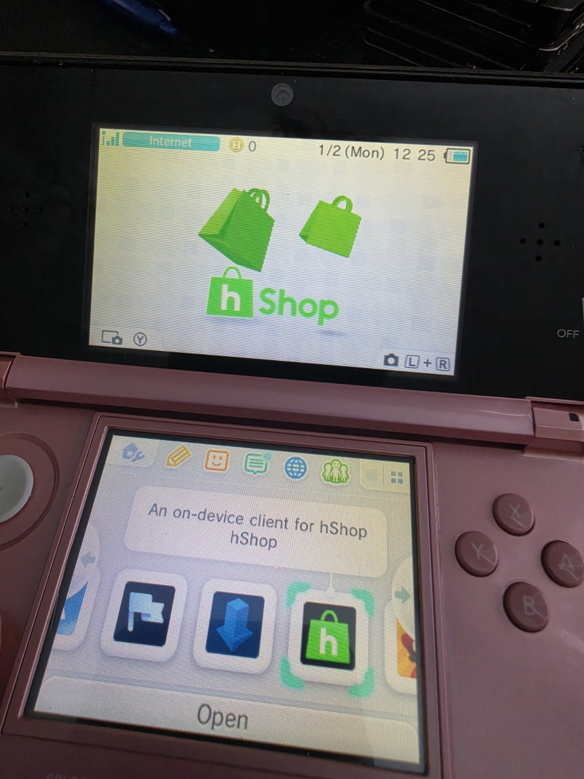 Nintendo 3DS Pink Wi-Fi Touchscreen Region Free 128gb
