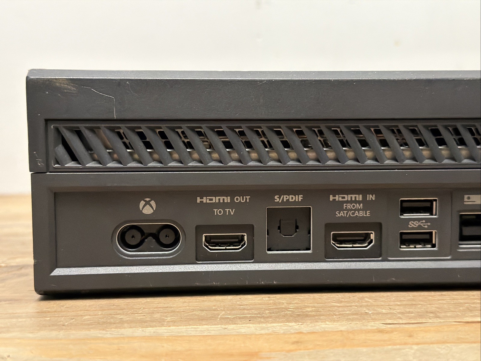 Microsoft Xbox One Halo 5: Guardians Limited Edition 1TB Console Tested/Works