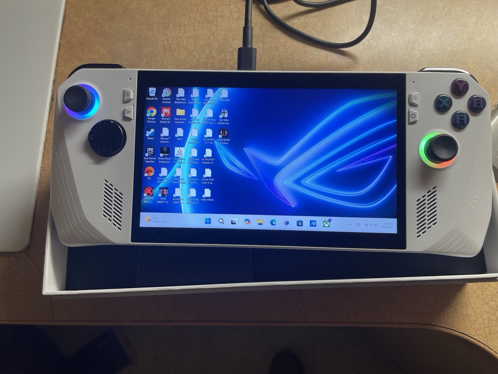 ASUS ROG Ally RC71L White Handheld PC Console 512GB 1080p FHD Wi-Fi