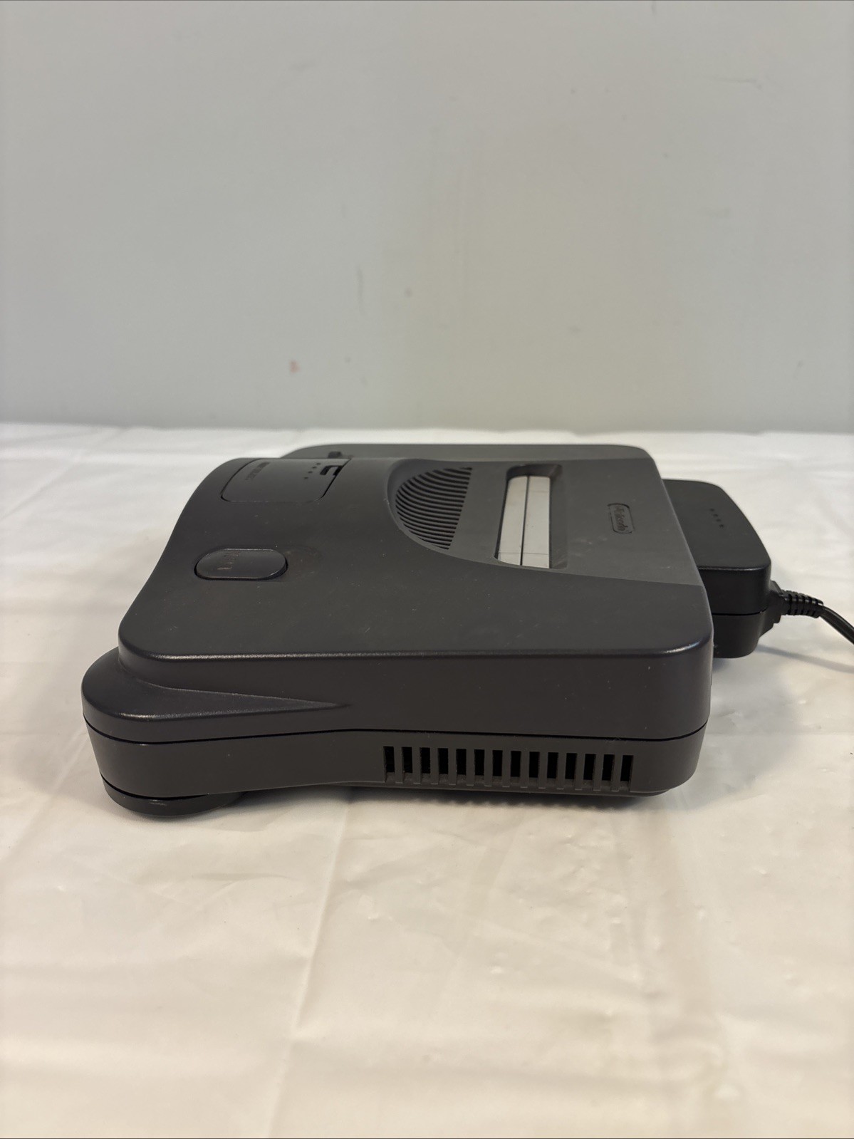 Nintendo 64 N64 Console w/ Memory Expansion 2 Controllers Games & Cords Untested