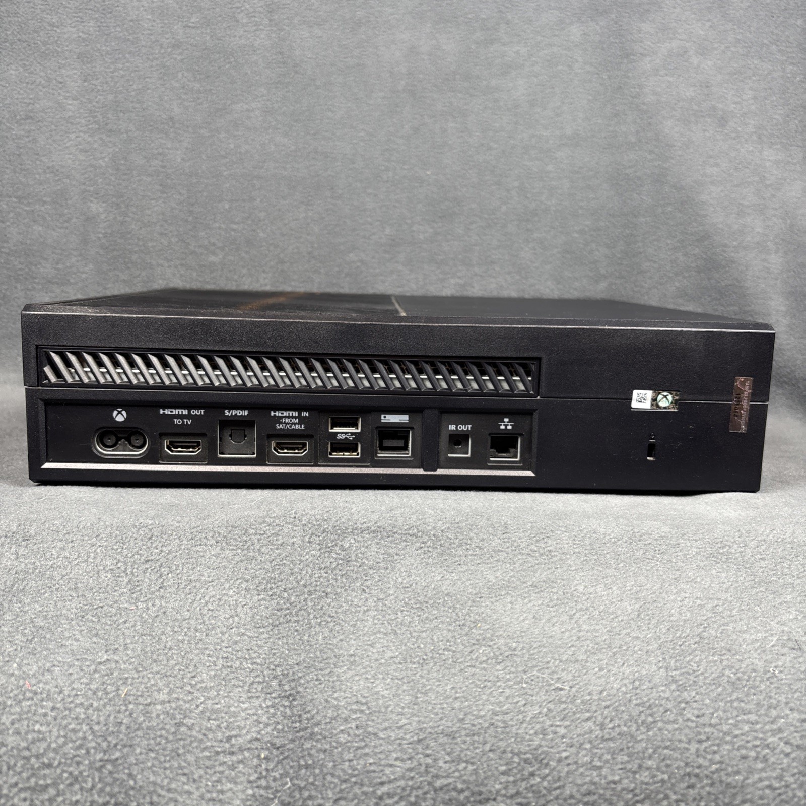 Xbox One 500GB Console – Complete In Box w/ Inserts – Tested
