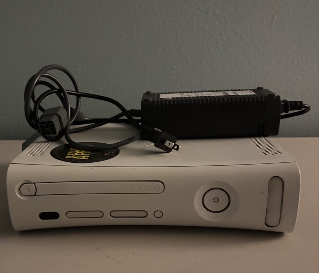 Microsoft Xbox 360 White NXE DASHBOARD Console W Power Cable