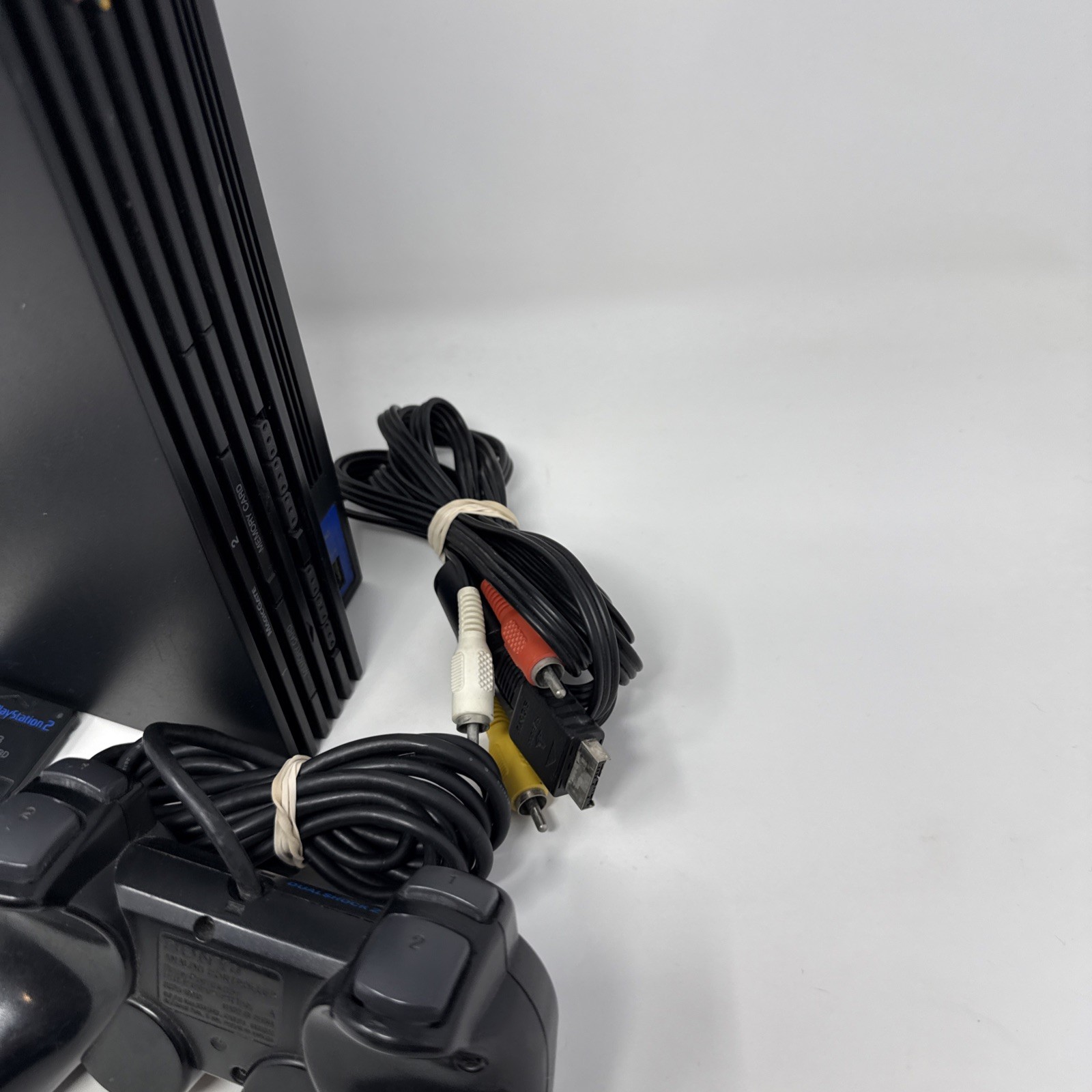 Sony Playstation 2 PS2 Fat Console W/ Cables And Memory Card (SCPH-39001) Works