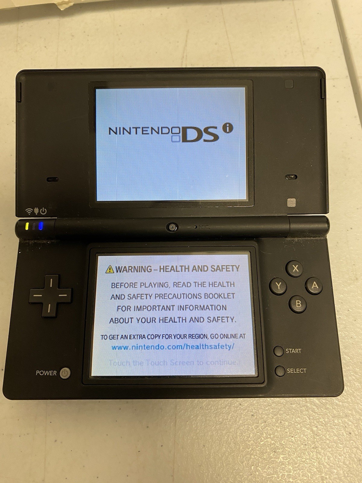 Nintendo DSi Handheld Console TWL-001 2008 Black w/7 Games – No Adaptor