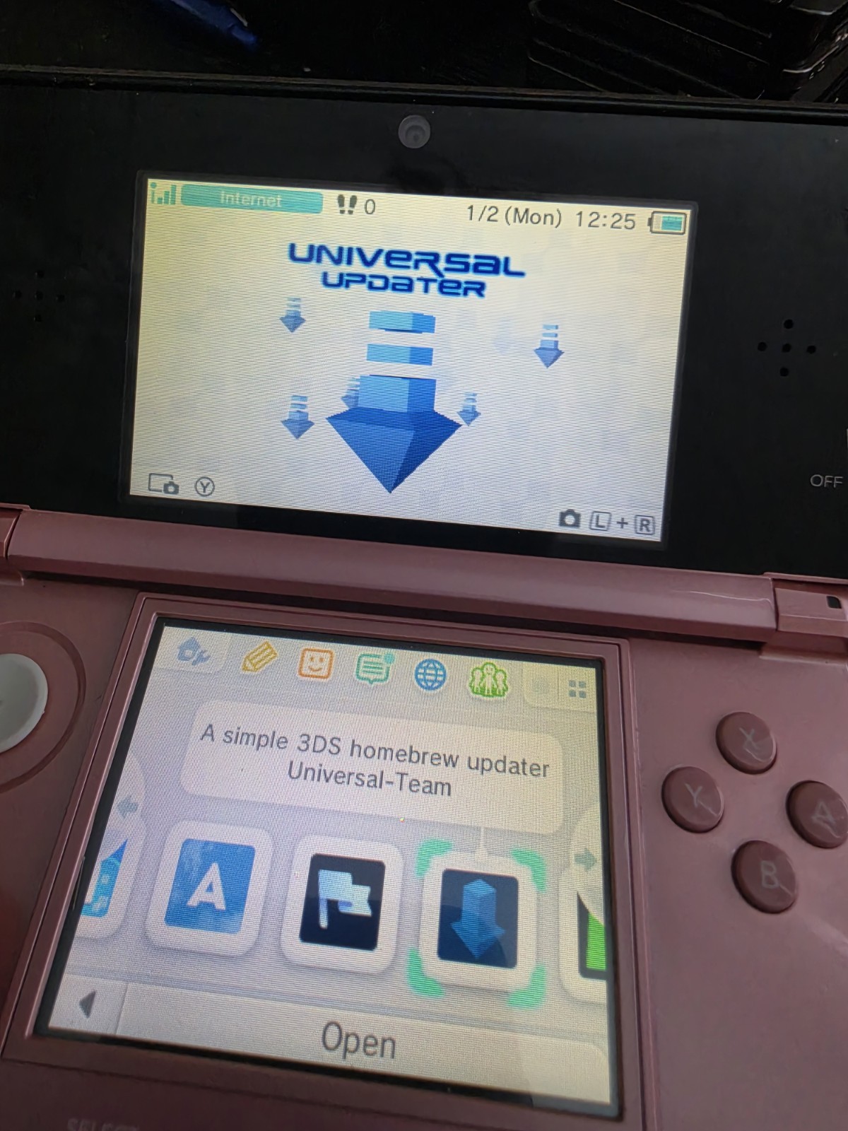 Nintendo 3DS Pink Wi-Fi Touchscreen Region Free 128gb