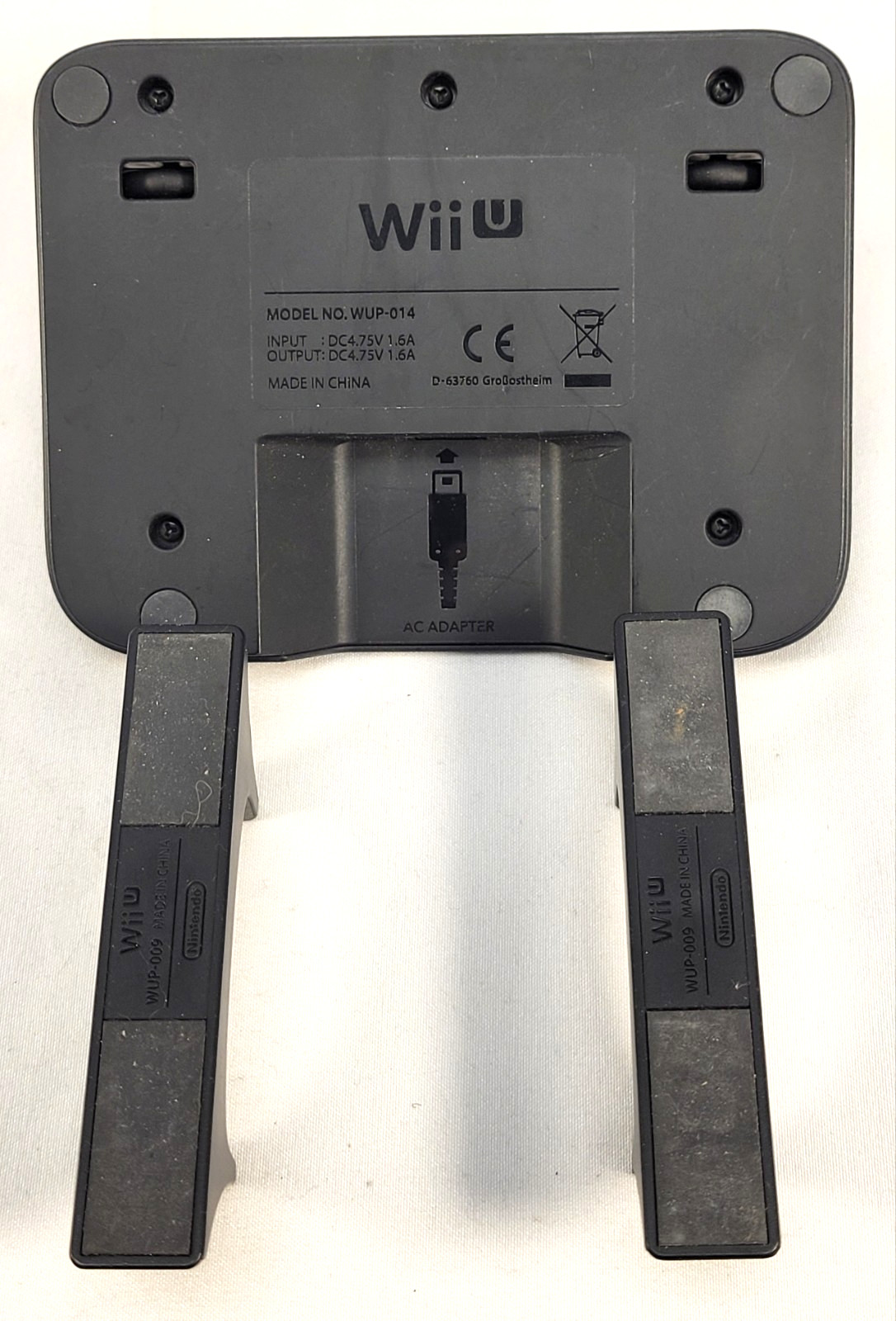 Wii Console W/Pad WUP-101(02) & WUP-010 (USA)