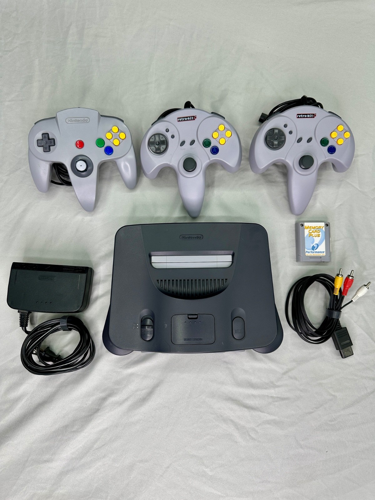 Nintendo 64 Console Bundle – Read Description