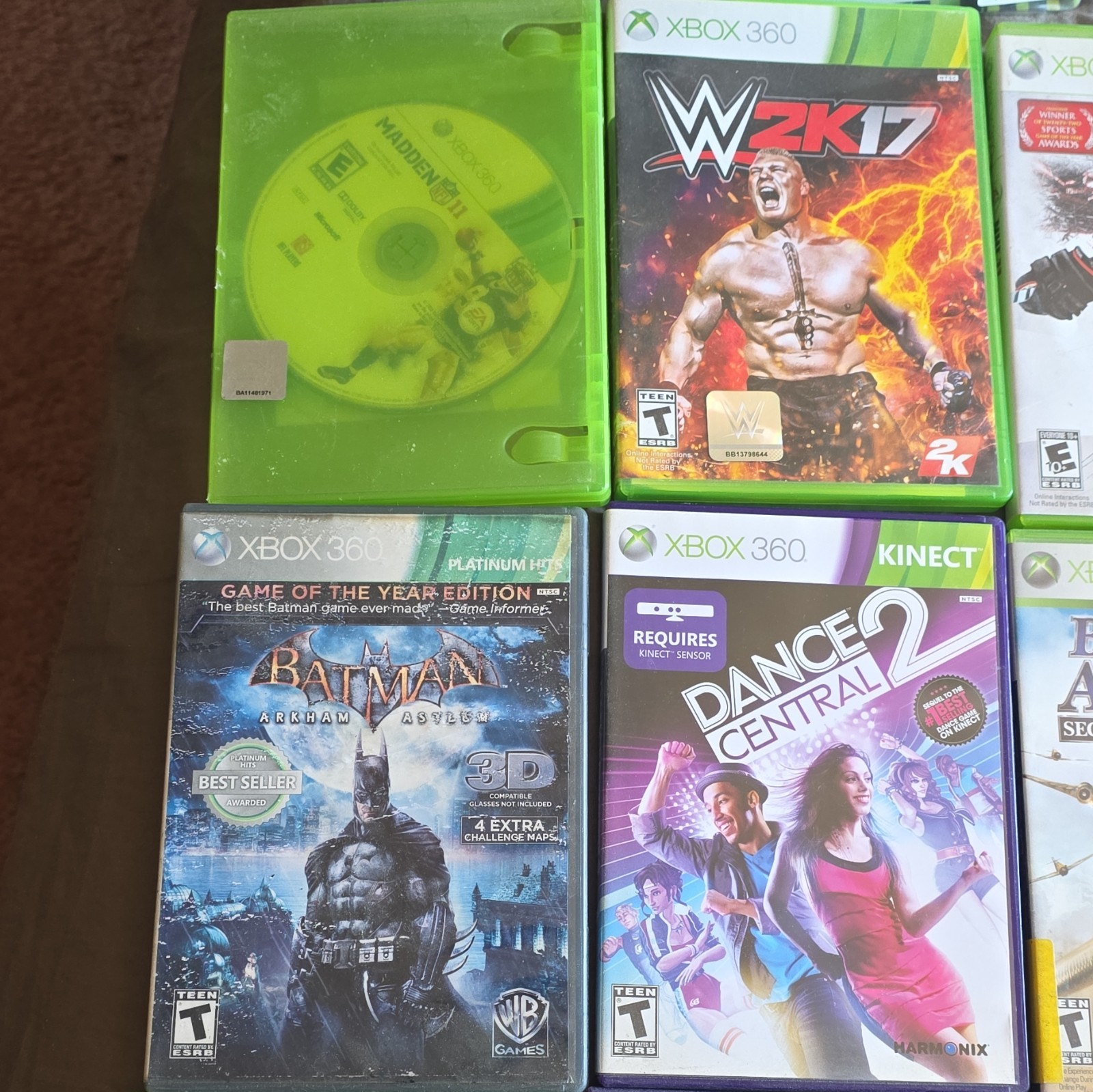 X Box 360,6 Controllers 21 Games Kinect, Wireless Adaptor, 256 mb Memory Card.