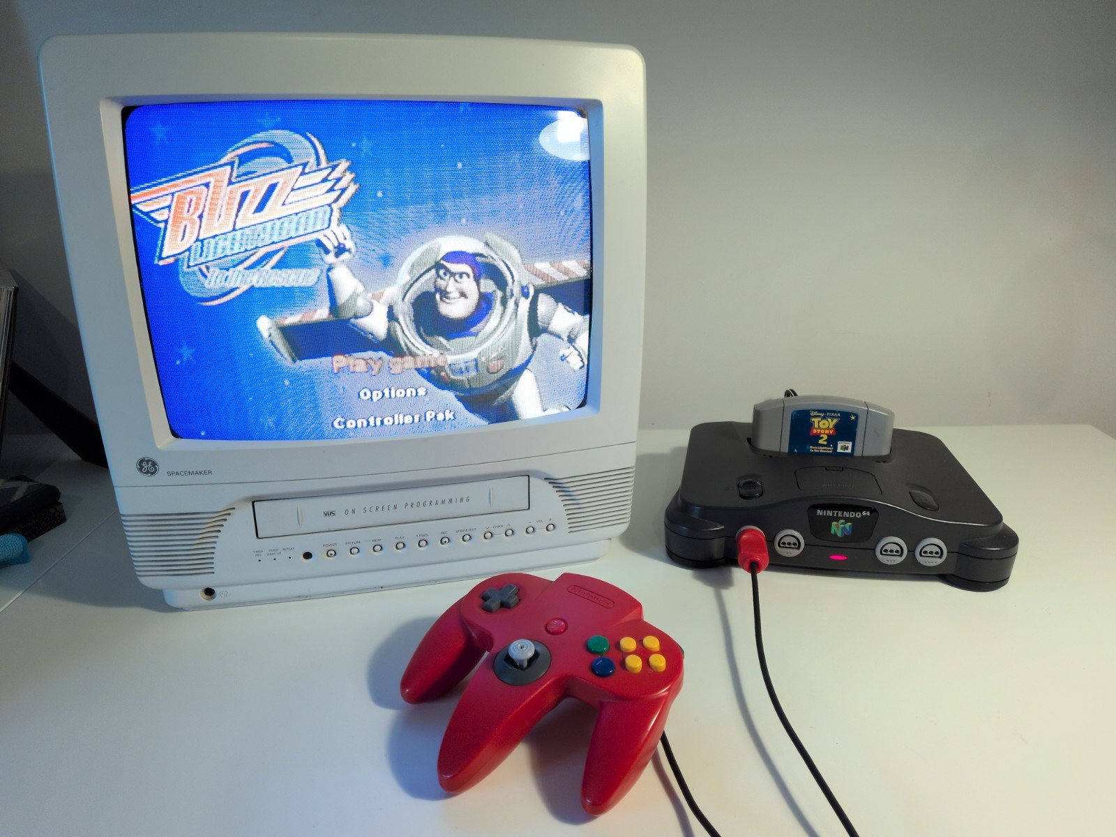 Nintendo 64/N64 Console Lot – Expansion Pak – 8 Controllers – INTERMITTENT READ