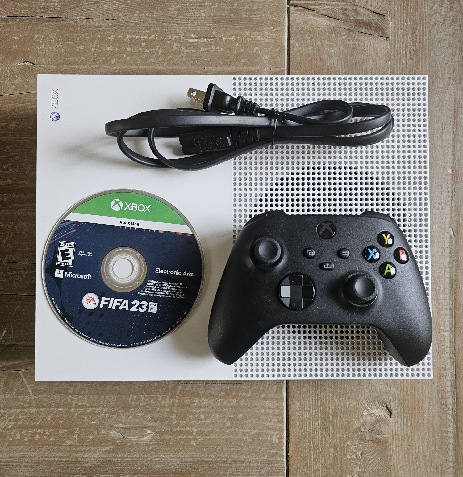 Microsoft Xbox One S 1TB Console Bundle w/ Wireless Controller And FIFA23 Game