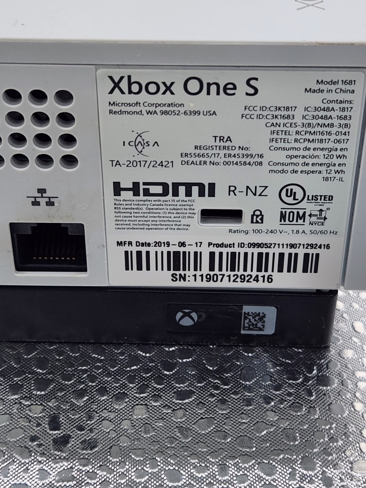 Xbox One S 1TB Console White Model 1681 Tested